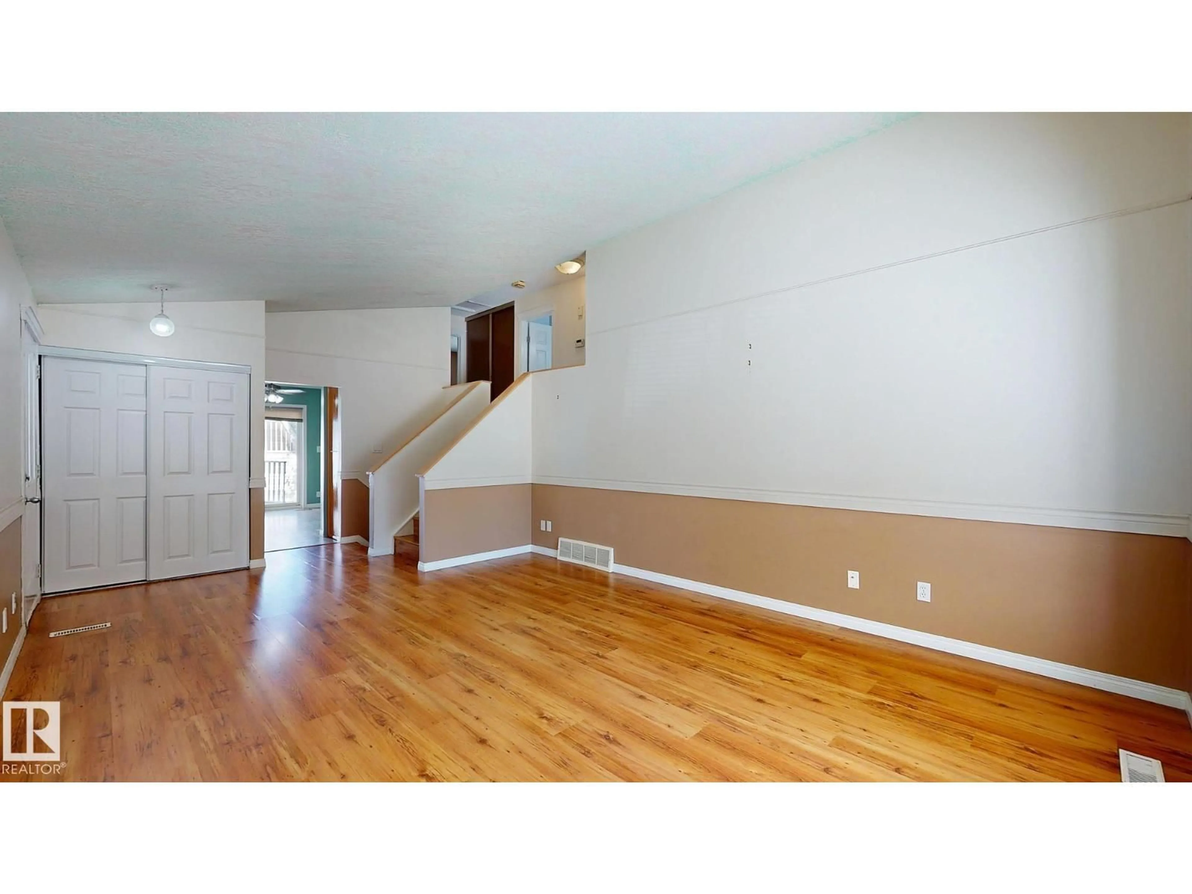 Unknown for 218 GREENWOOD DR, Spruce Grove Alberta T7X1Y9