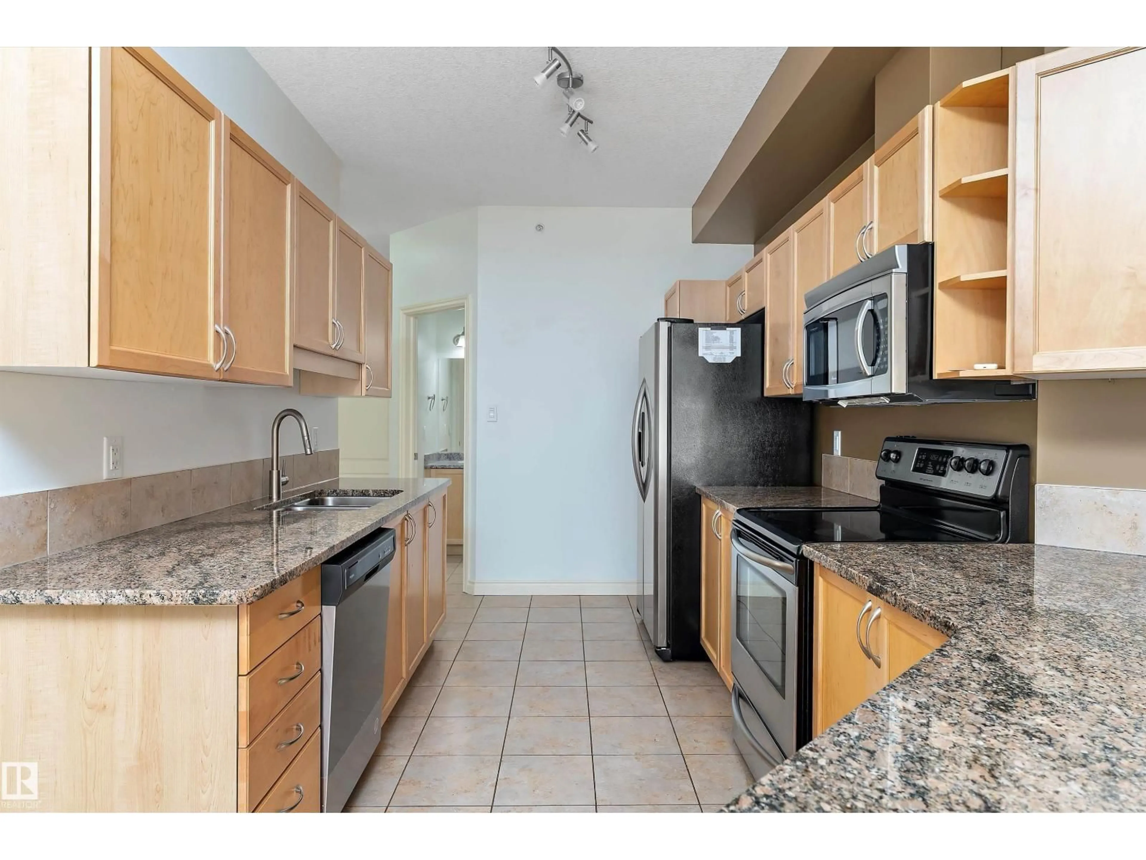 Standard kitchen, unknown for 407 PERRON ST, St. Albert Alberta T8N1E3