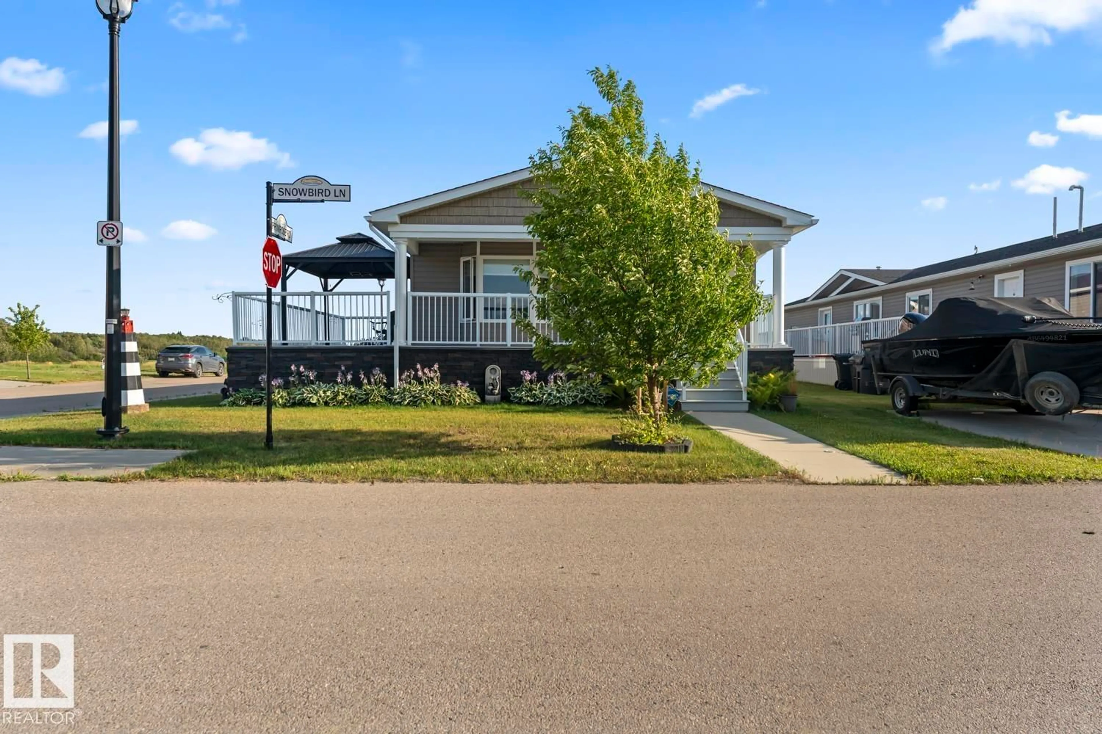 Home with vinyl exterior material, unknown for 4501 SNOWBIRD LN, Cold Lake Alberta T9M0C6