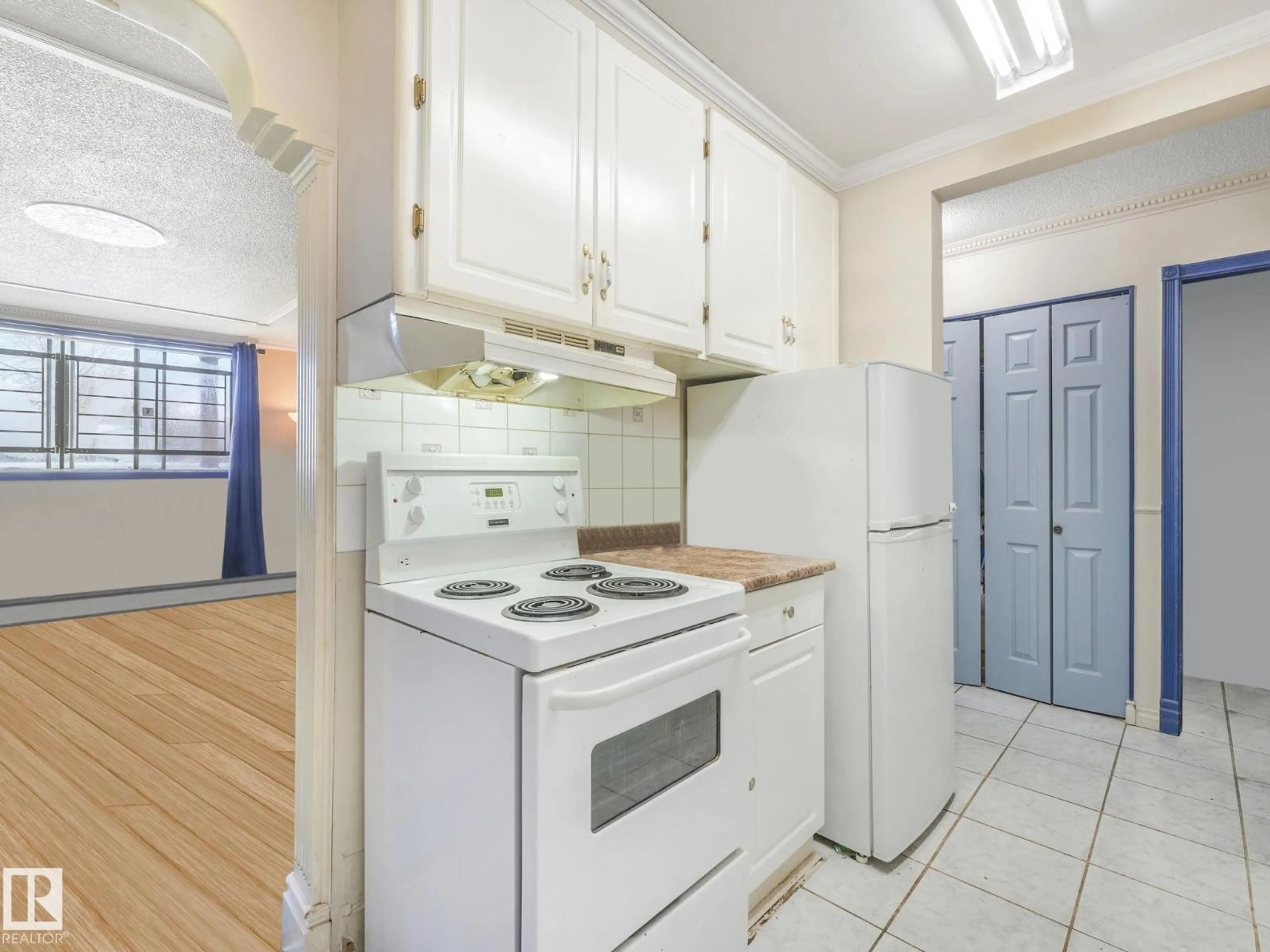 Standard kitchen, unknown for #8B - 13230 FORT RD, Edmonton Alberta T5A1C2