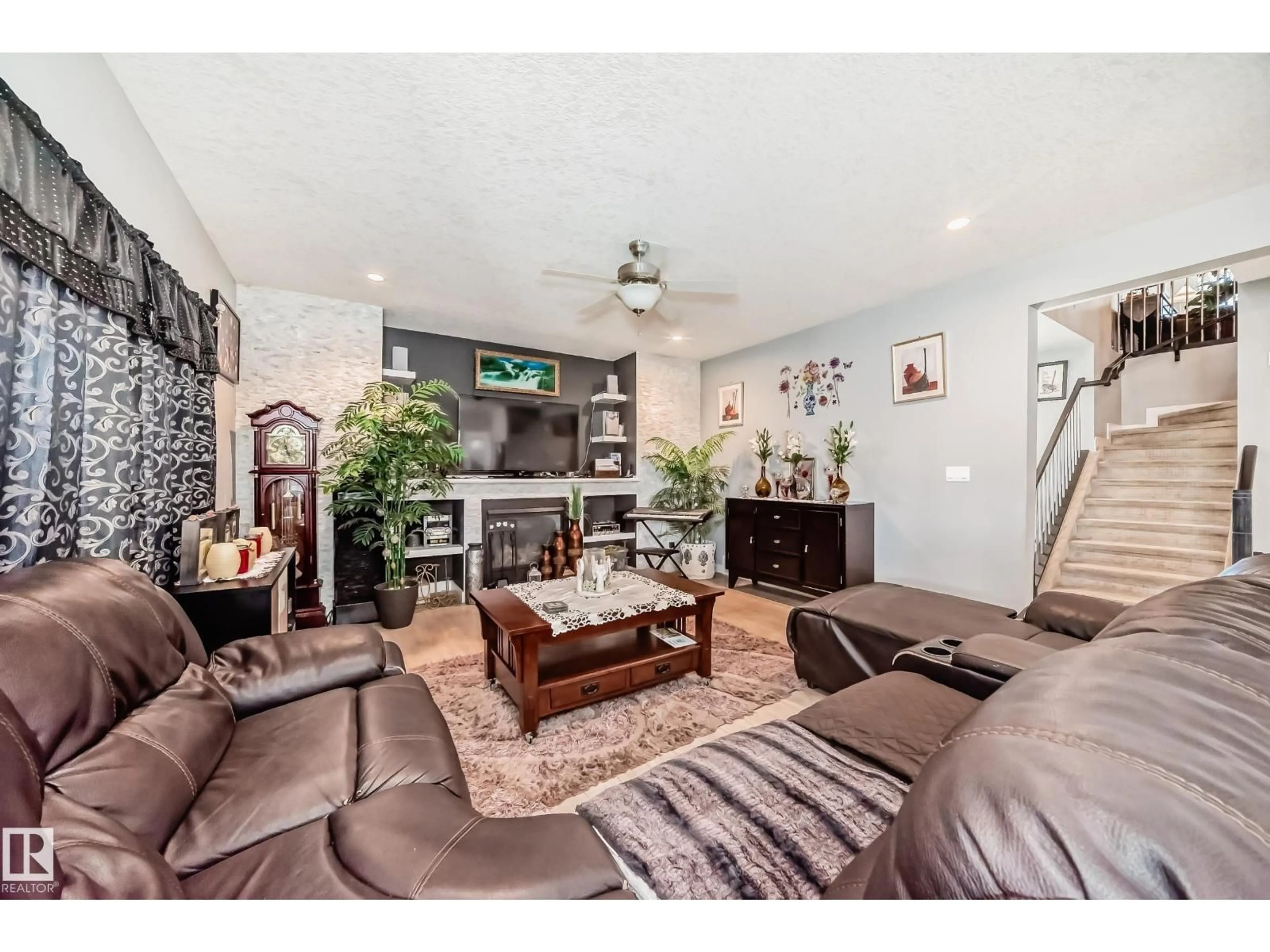 Living room with furniture, unknown for 3808 TRIOMPHE BV, Beaumont Alberta T4X0C4