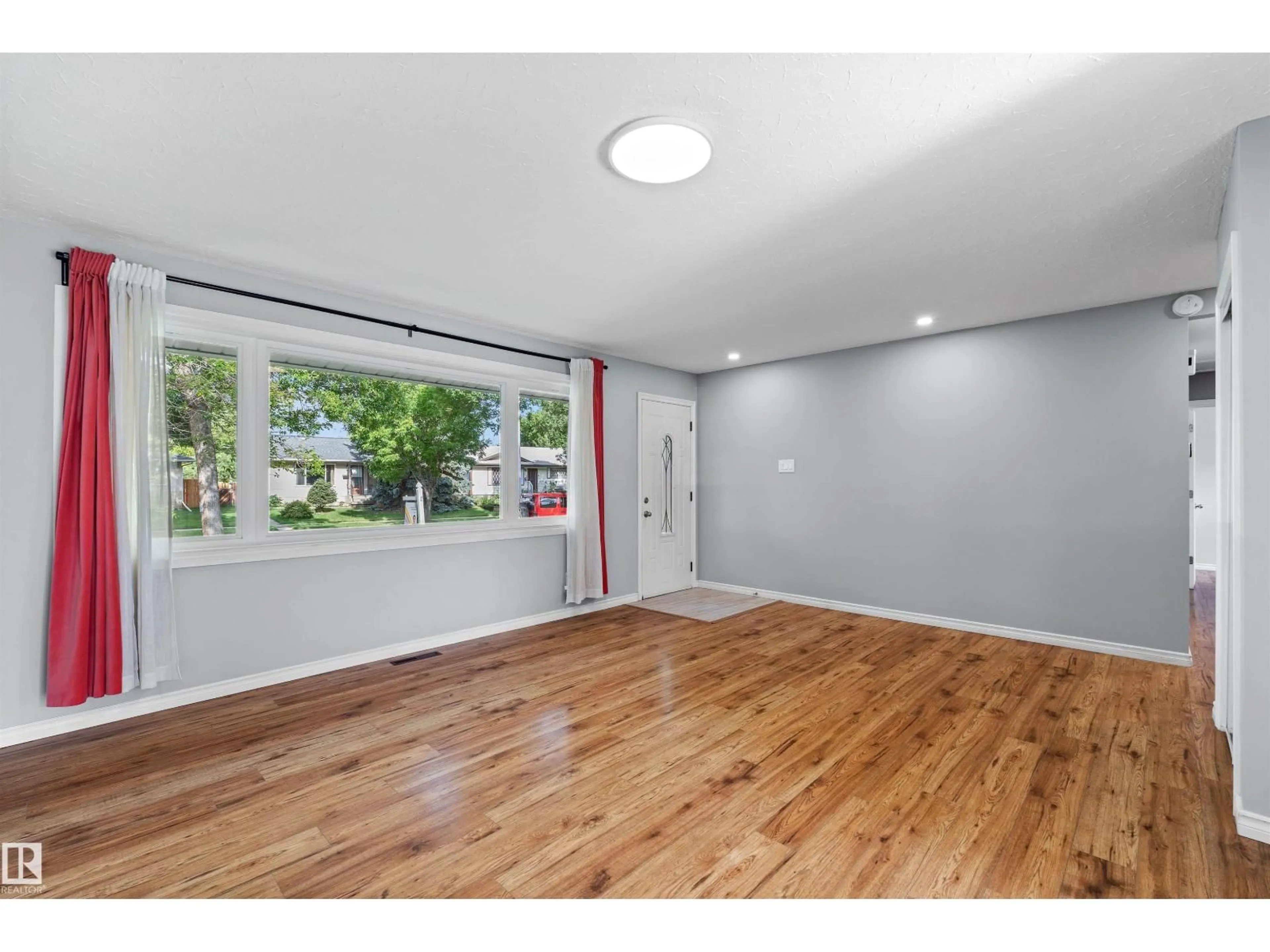 A pic of a room for NW - 10425 166 ST, Edmonton Alberta T5P3V3