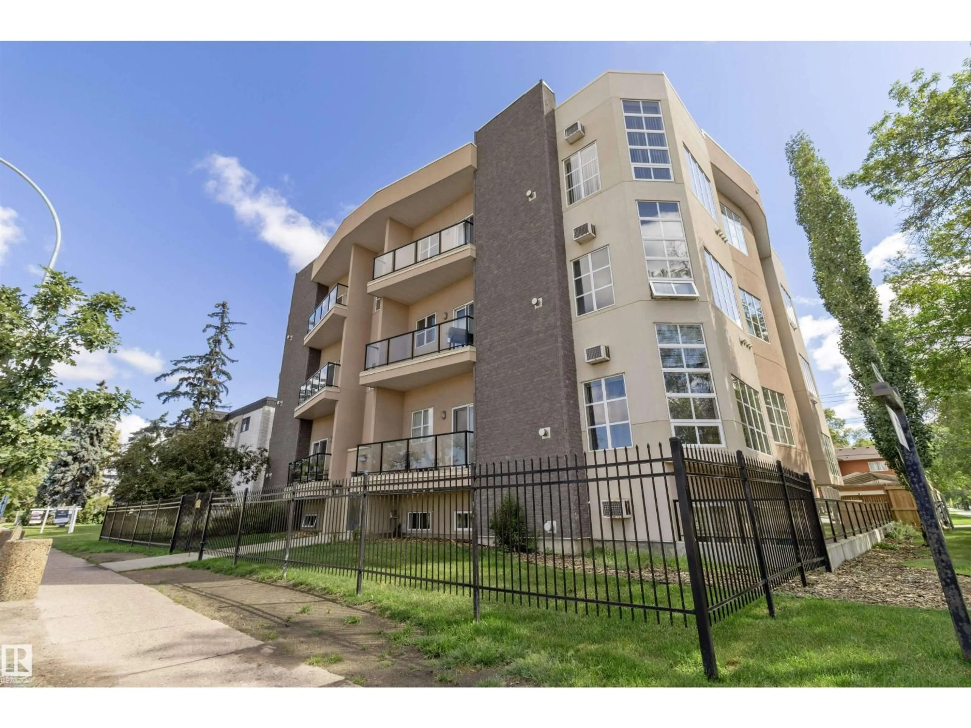 Patio, street for 202 - 10905 109 ST, Edmonton Alberta T5H3C2