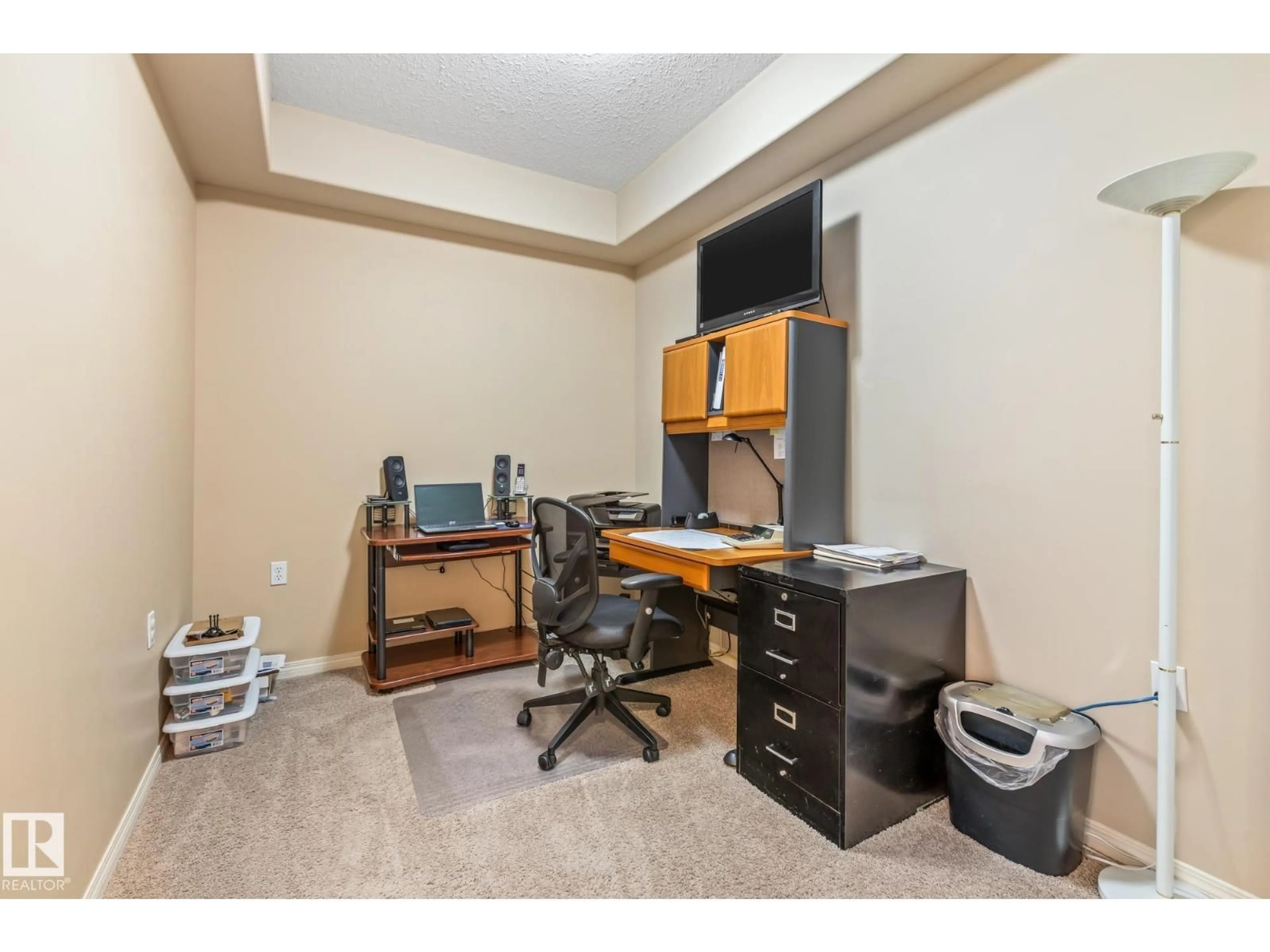 A pic of a room for 436 INGLEWOOD DR, St. Albert Alberta T8N0B6