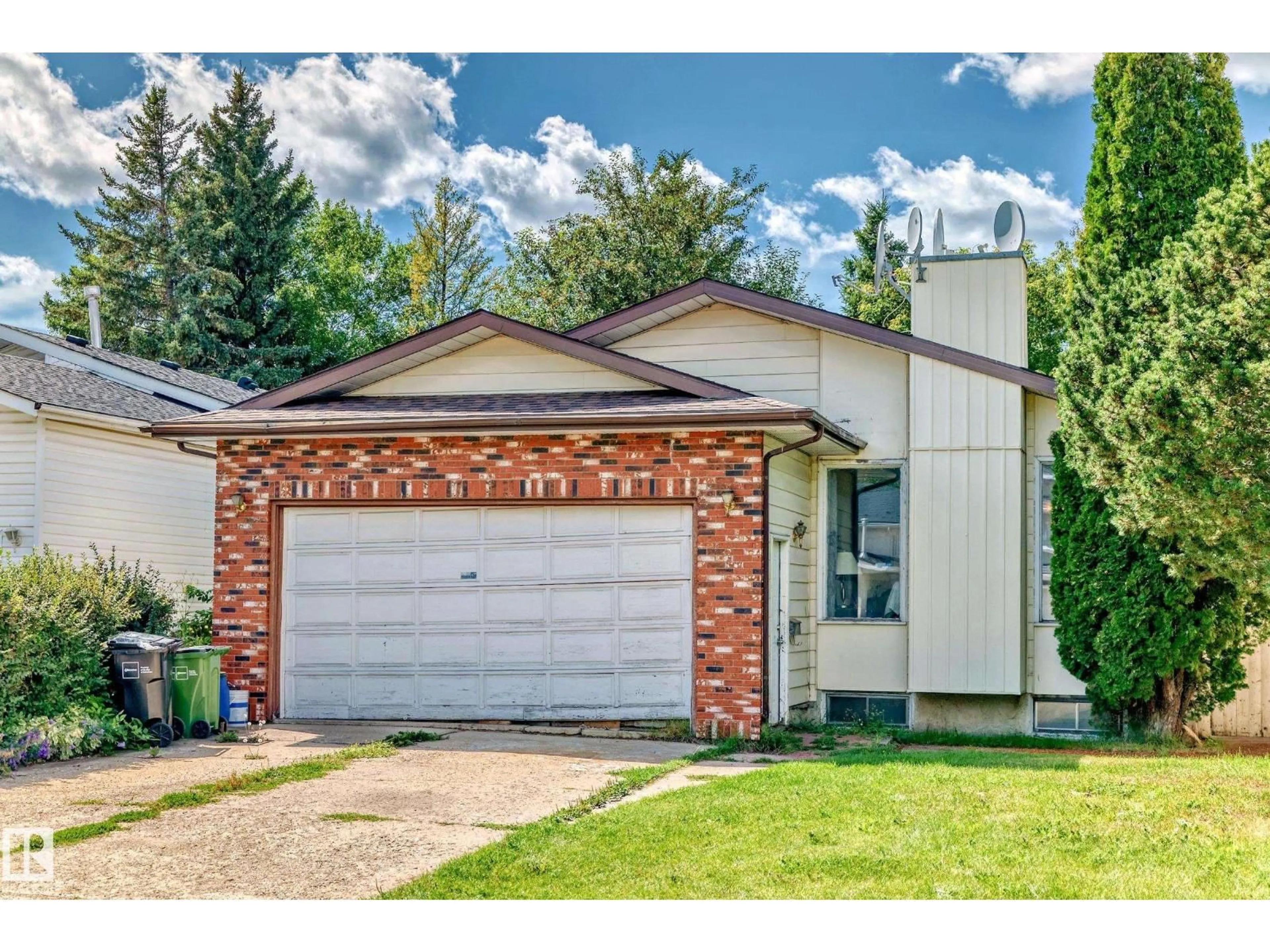 Unknown for NW - 1720 49A ST, Edmonton Alberta T6L3K6