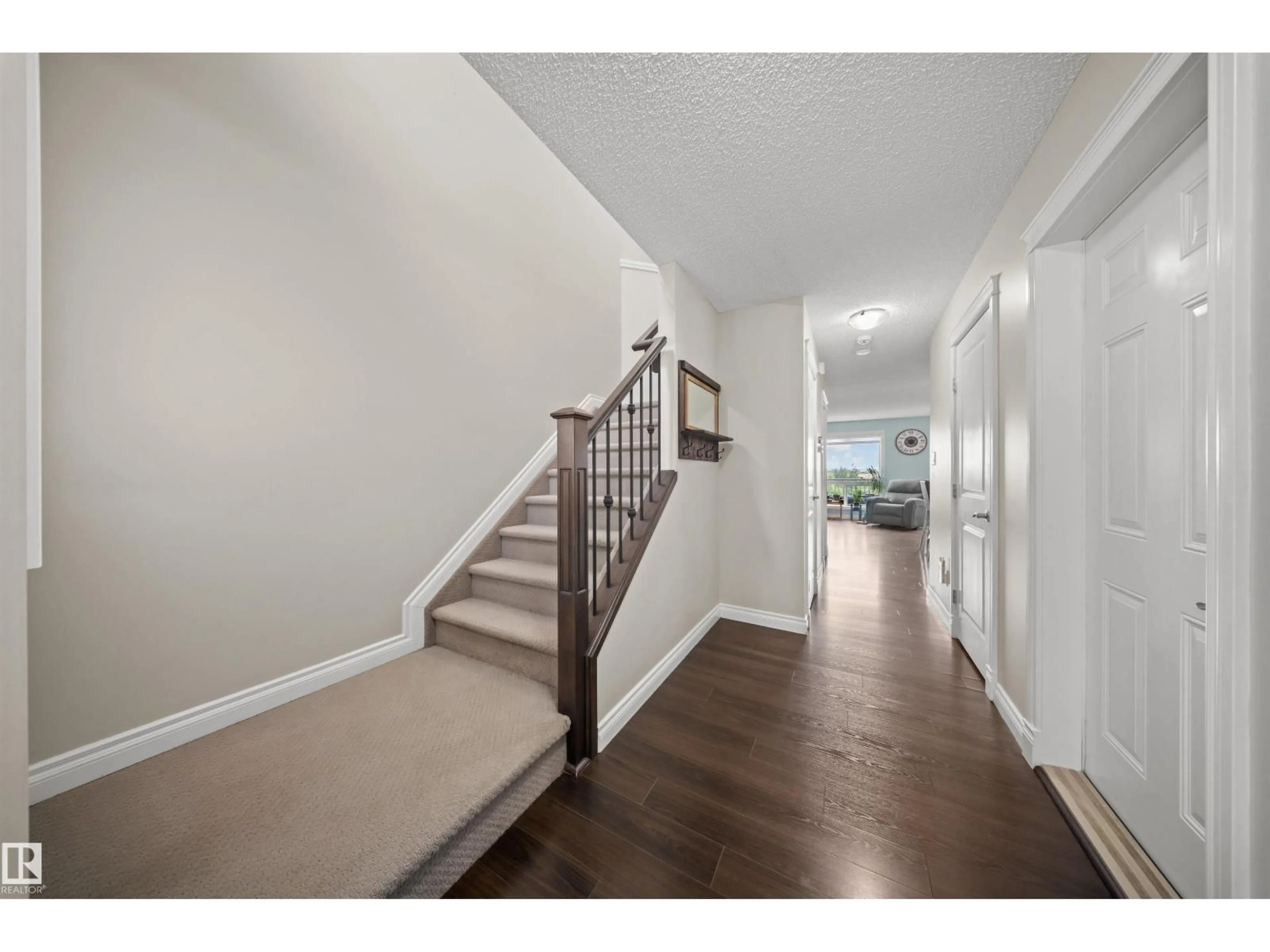 Indoor entryway for 56 AUSTIN, Spruce Grove Alberta T7X0N4