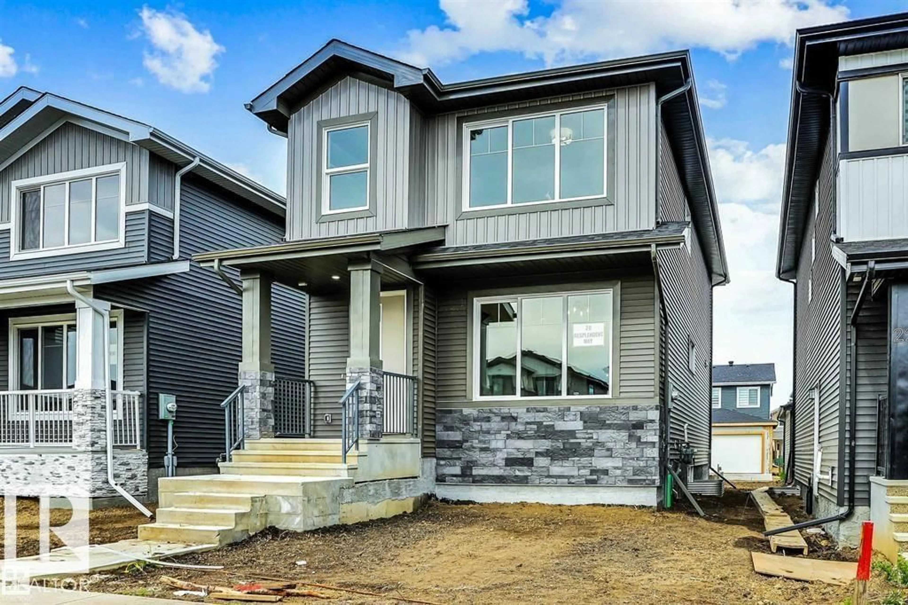 Home with vinyl exterior material, street for 20 RESPLENDENT WY, St. Albert Alberta T8N8B2