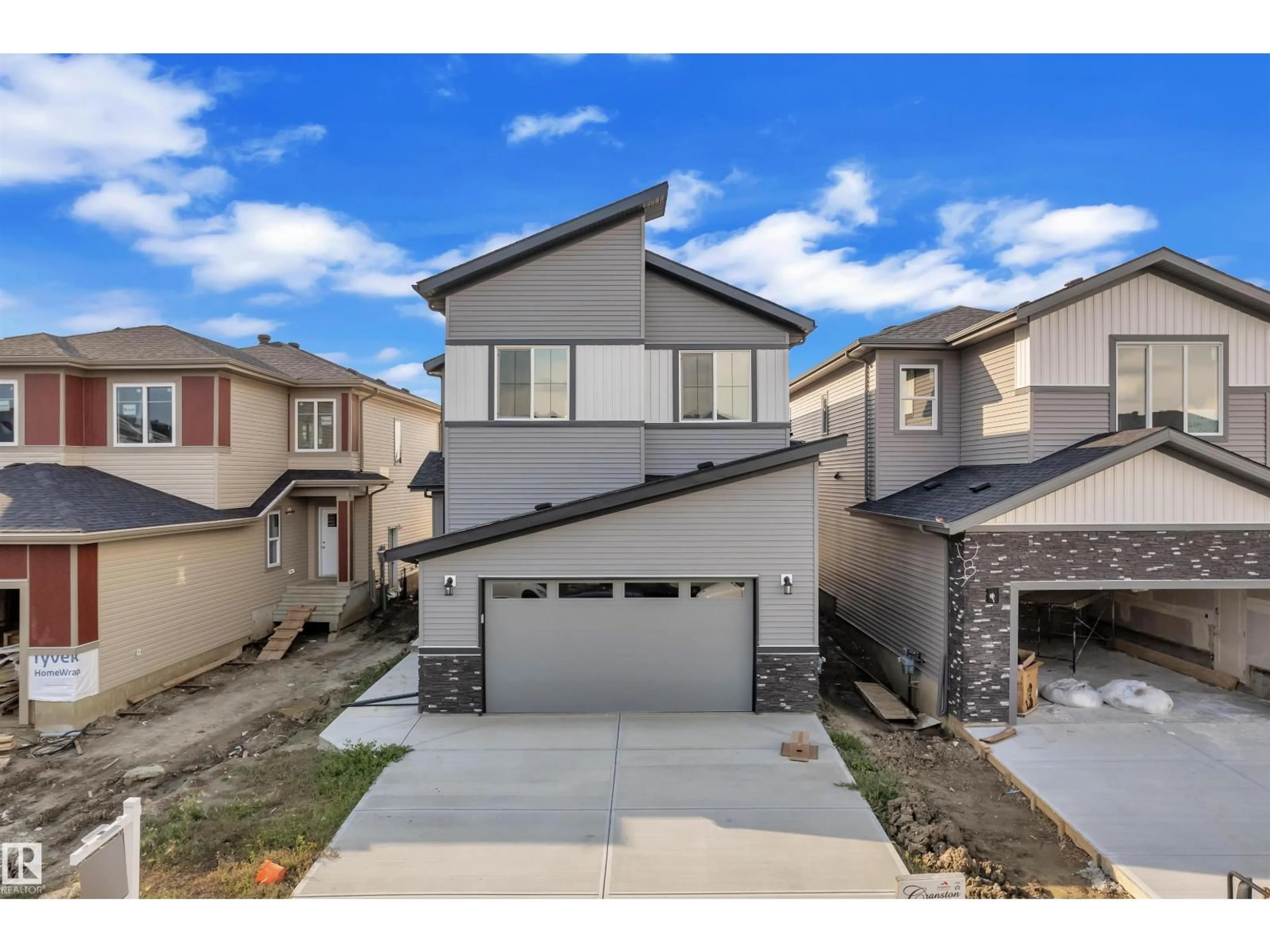 A pic from outside/outdoor area/front of a property/back of a property/a pic from drone, street for 10 DALQUIST BA, Leduc Alberta T9E1N7