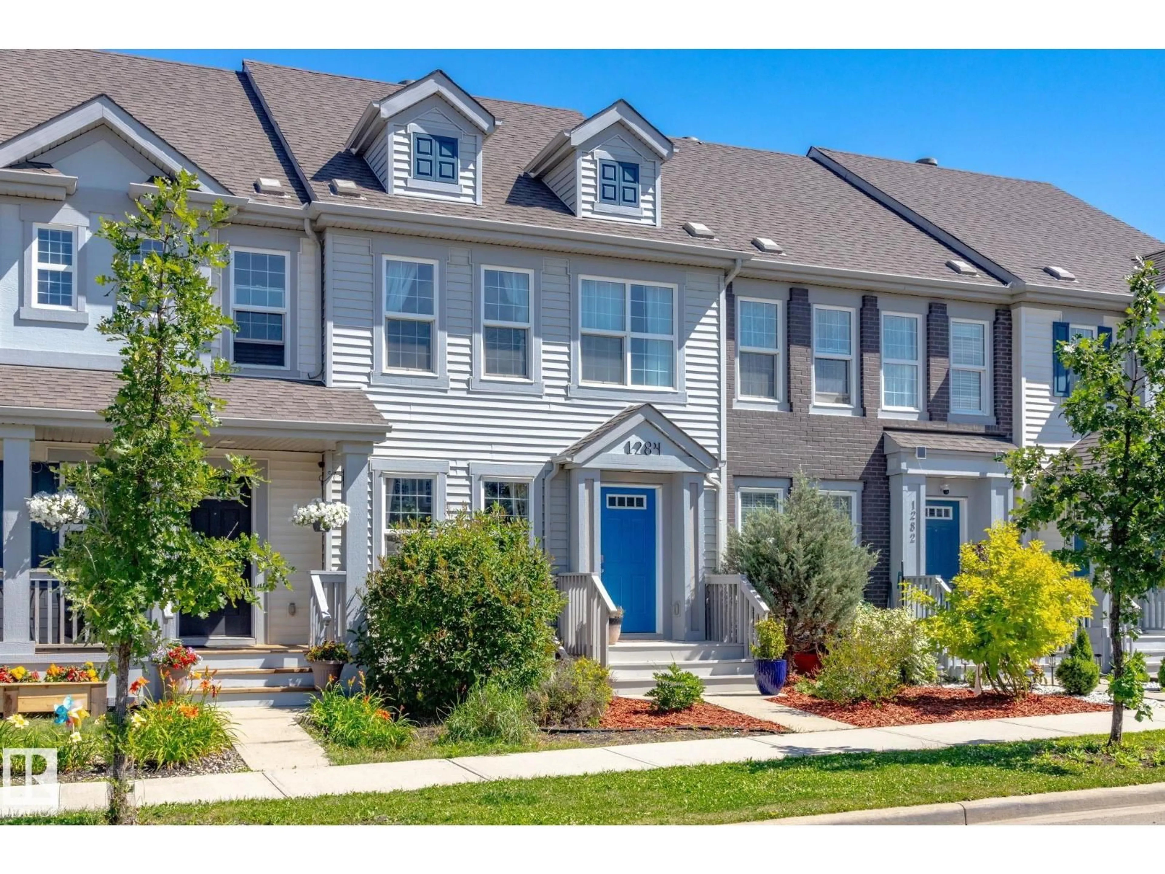 Home with vinyl exterior material, street for 1284 CHAPPELLE BV, Edmonton Alberta T6W0Y8