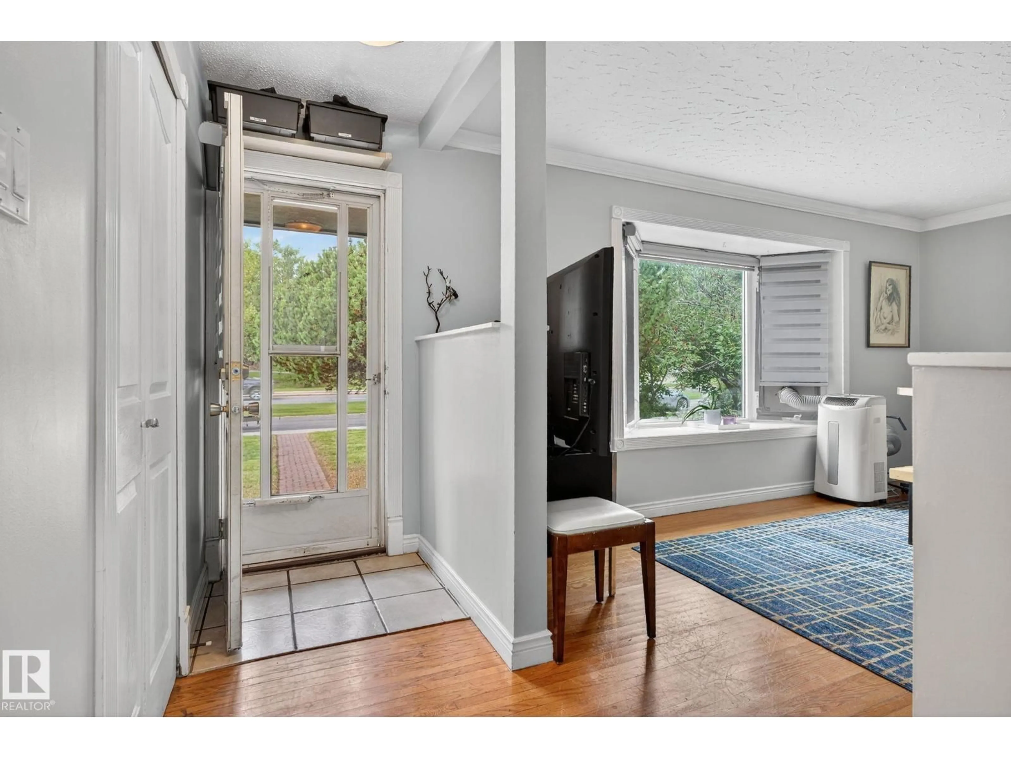 Indoor entryway for NW - 10615 149 ST, Edmonton Alberta T5P1L9