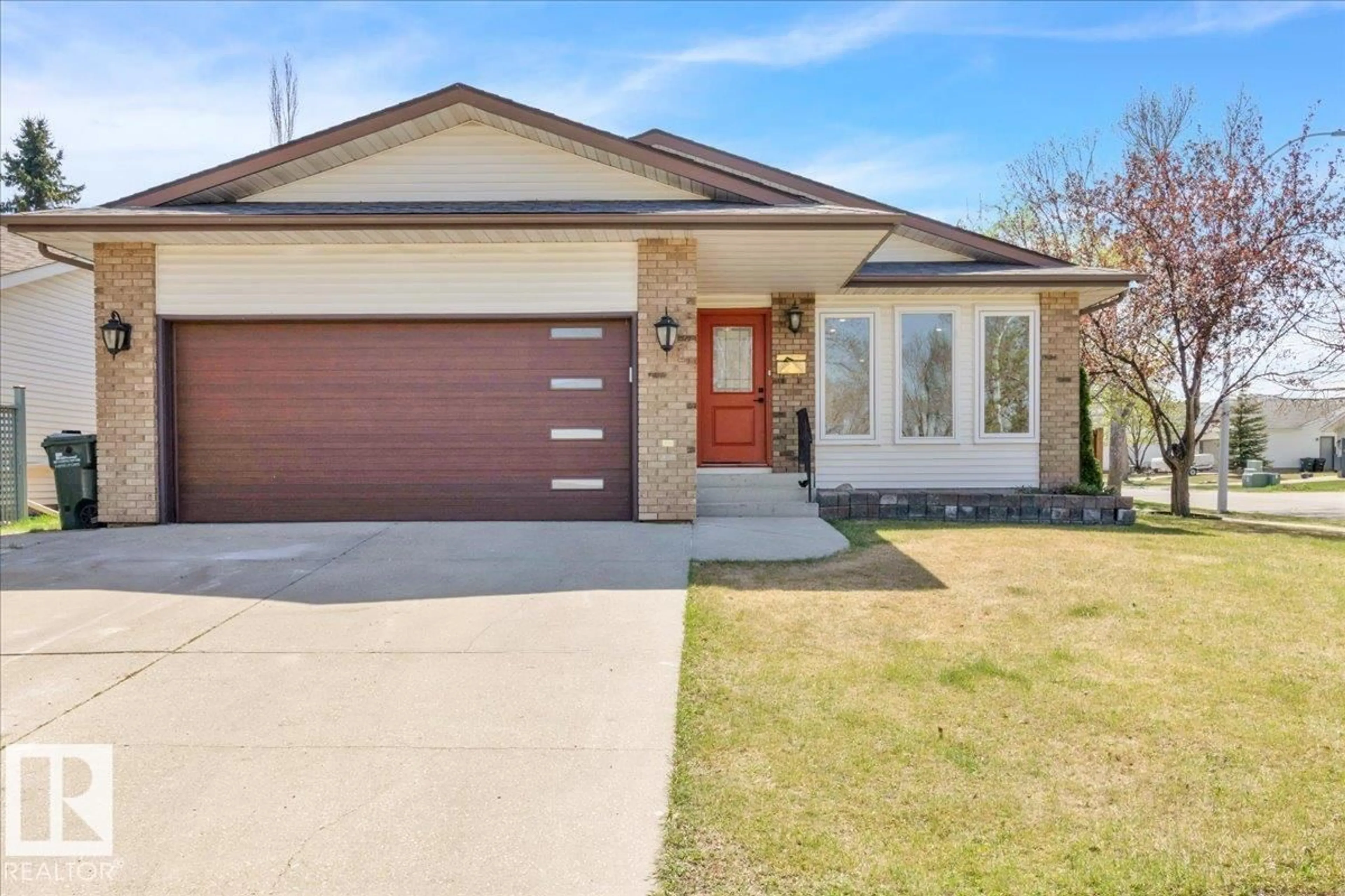 Home with brick exterior material, street for 1 COACHMAN PL, Sherwood Park Alberta T8H1C1