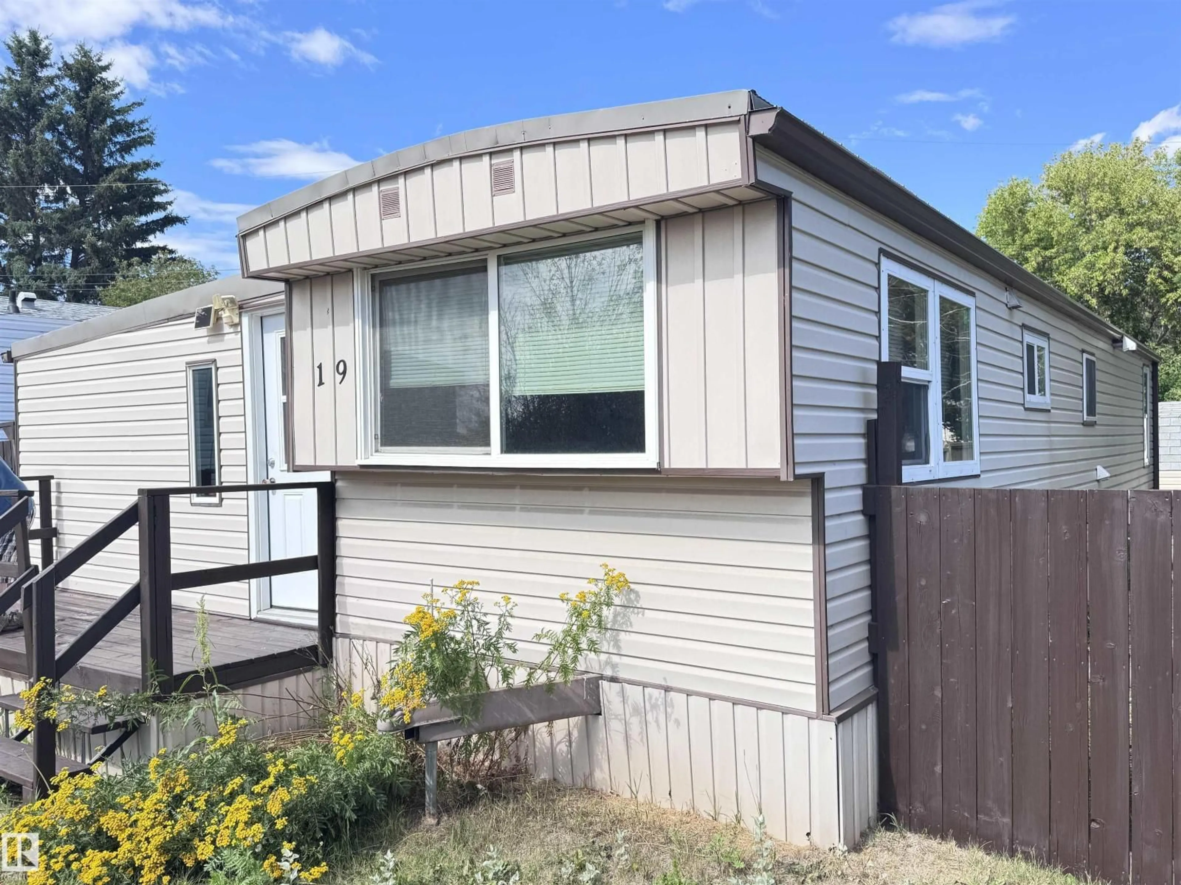 Shed for 9501 - 19 104 AV, Westlock Alberta T7P1M7