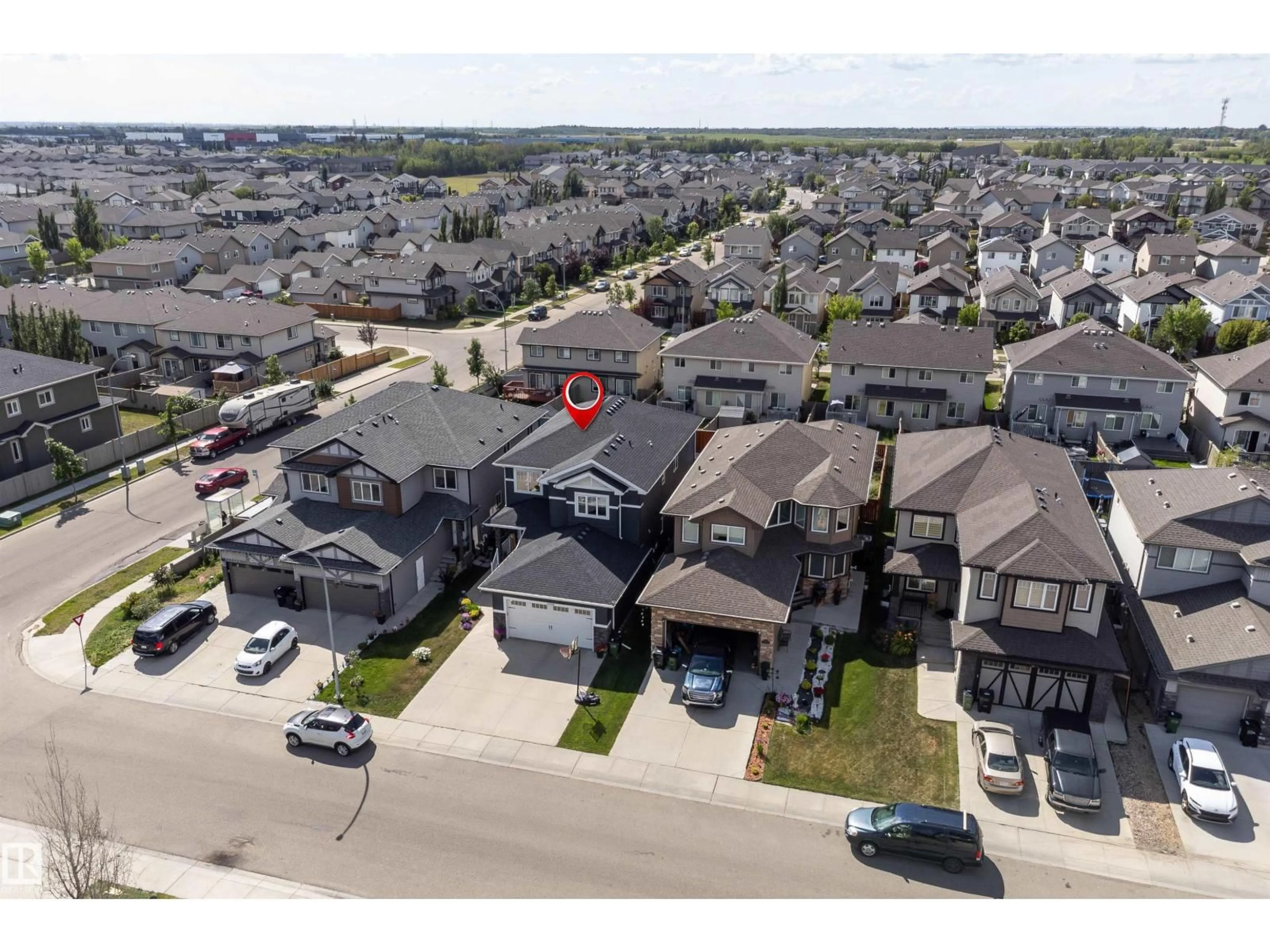 A pic from outside/outdoor area/front of a property/back of a property/a pic from drone, street for NW - 16508 133 ST, Edmonton Alberta T6V0J6