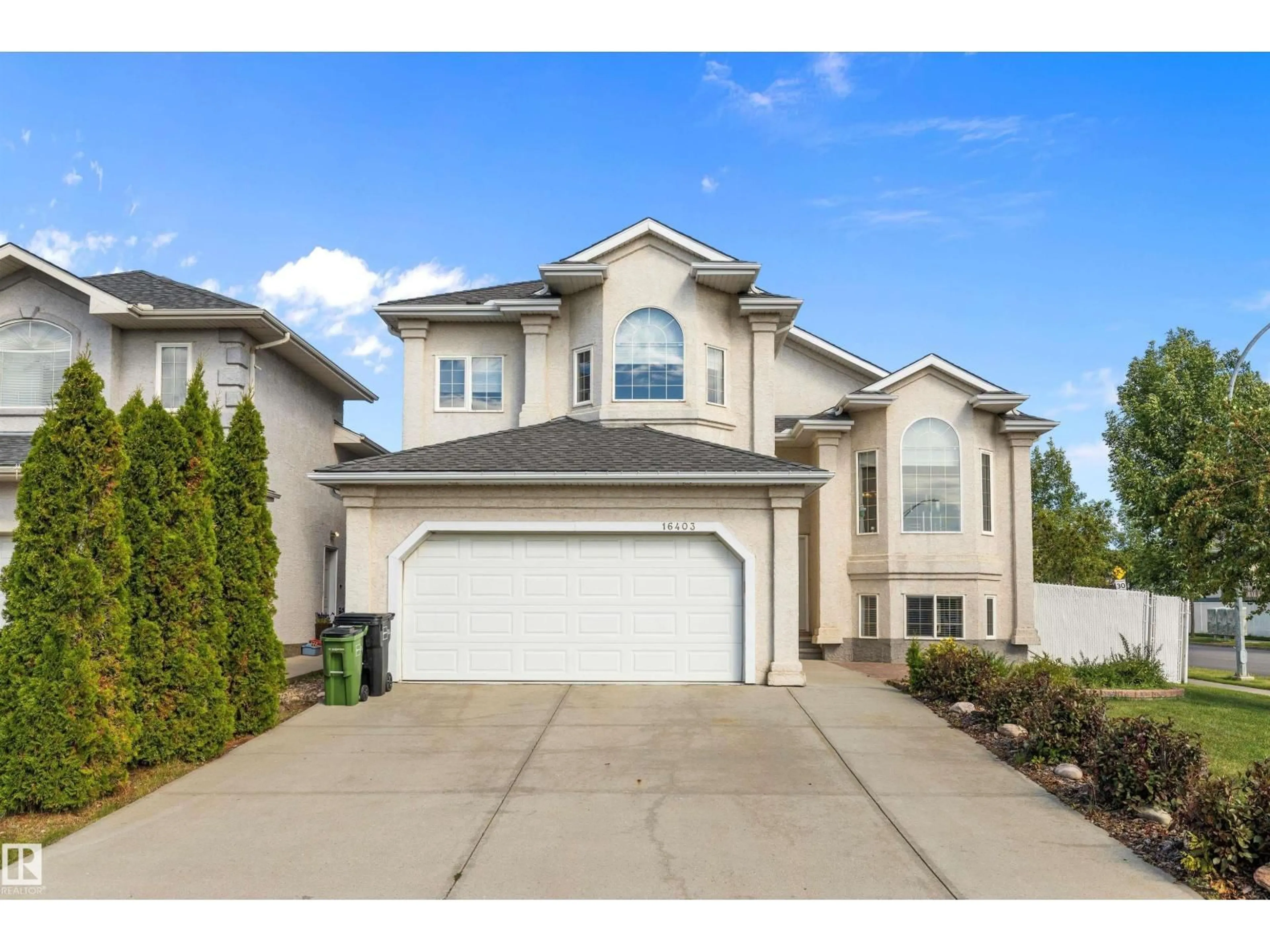 Home with vinyl exterior material, street for NW - 16403 88 ST, Edmonton Alberta T5Z3W9
