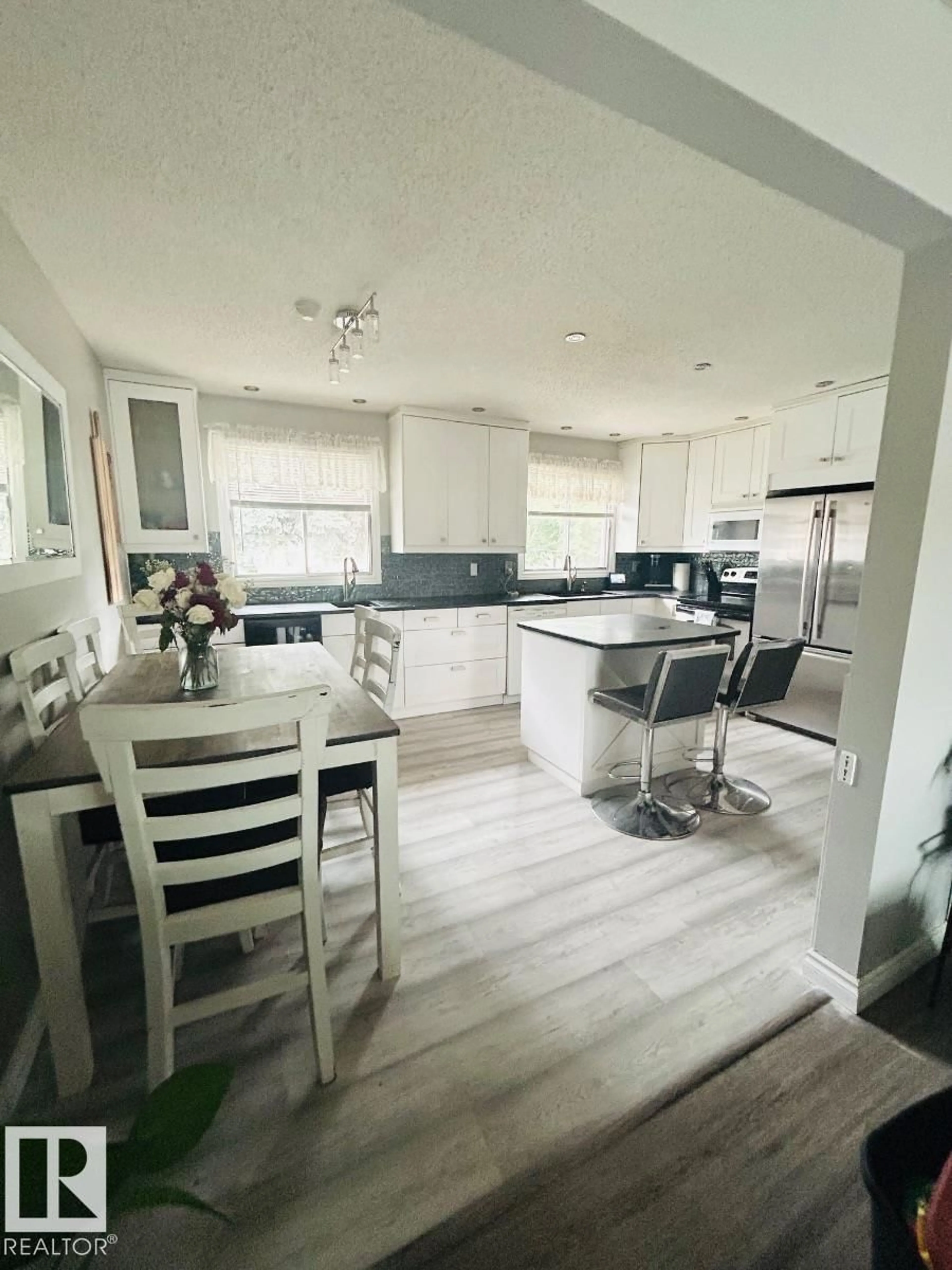 Open concept kitchen, unknown for 6420 146 AV, Edmonton Alberta T5A1T3