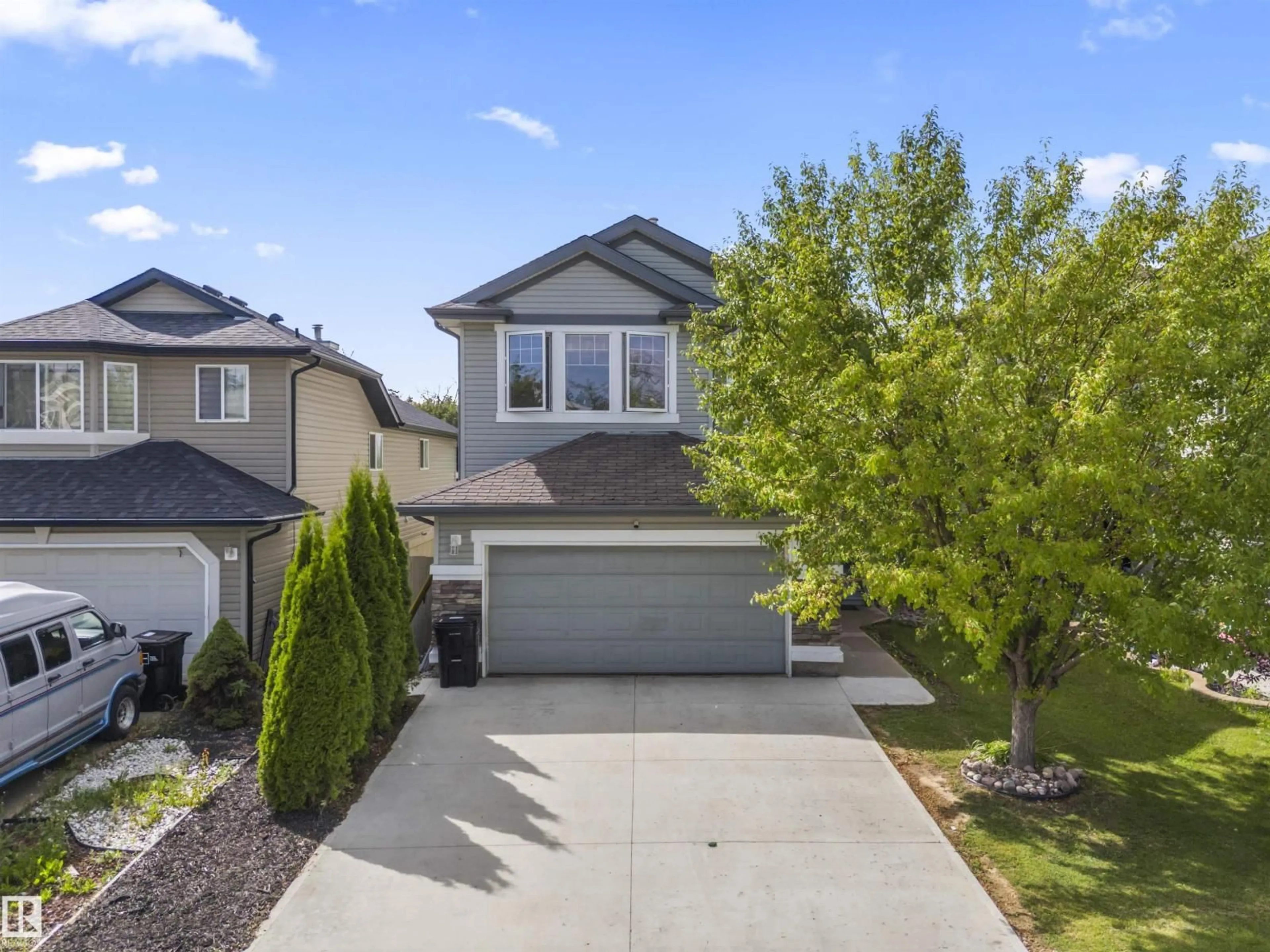 A pic from outside/outdoor area/front of a property/back of a property/a pic from drone, street for SW - 324 79 ST, Edmonton Alberta T6X1N1