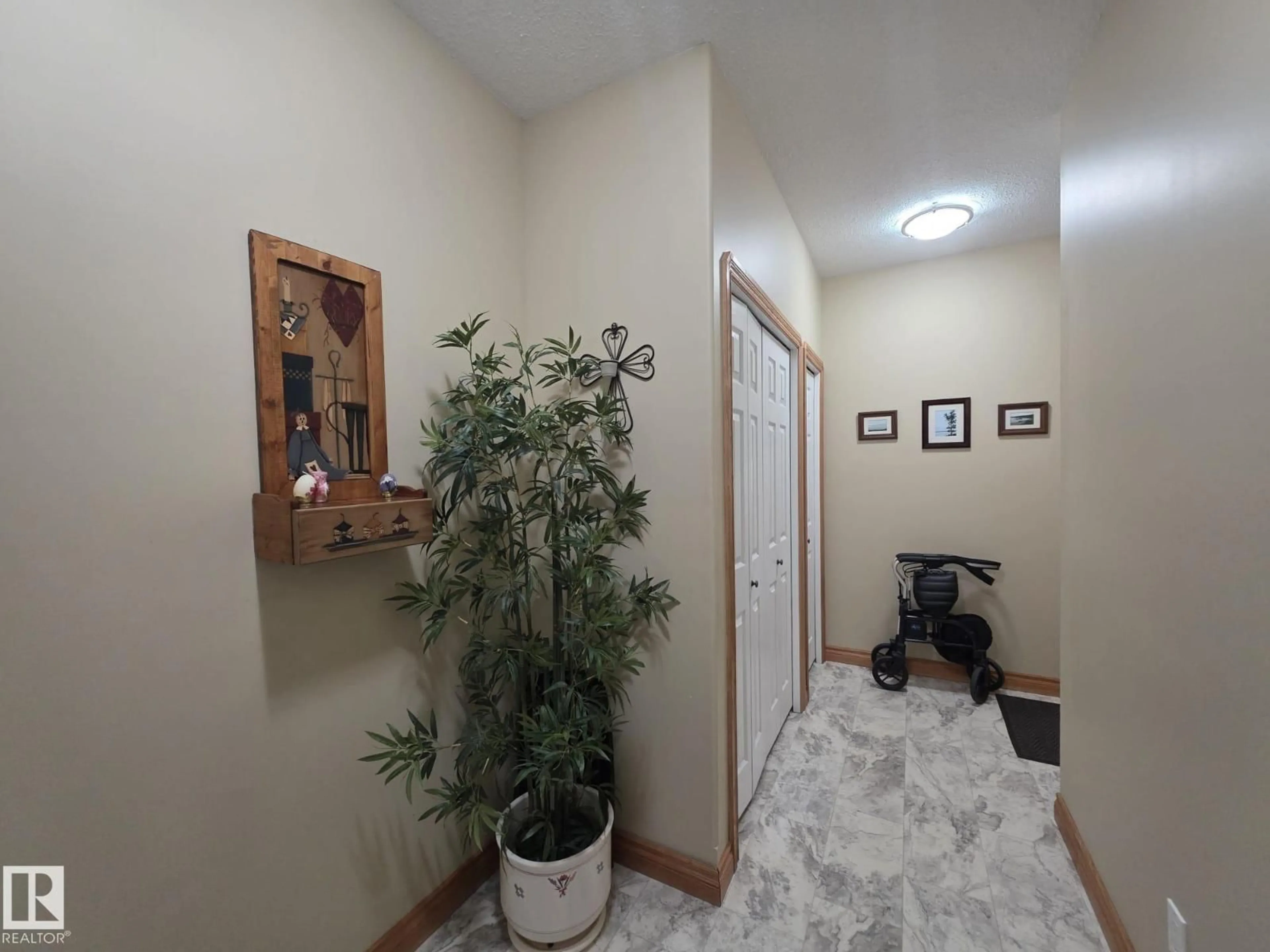 Unknown for 107 - 4128 47 ST, Drayton Valley Alberta T7A0A9