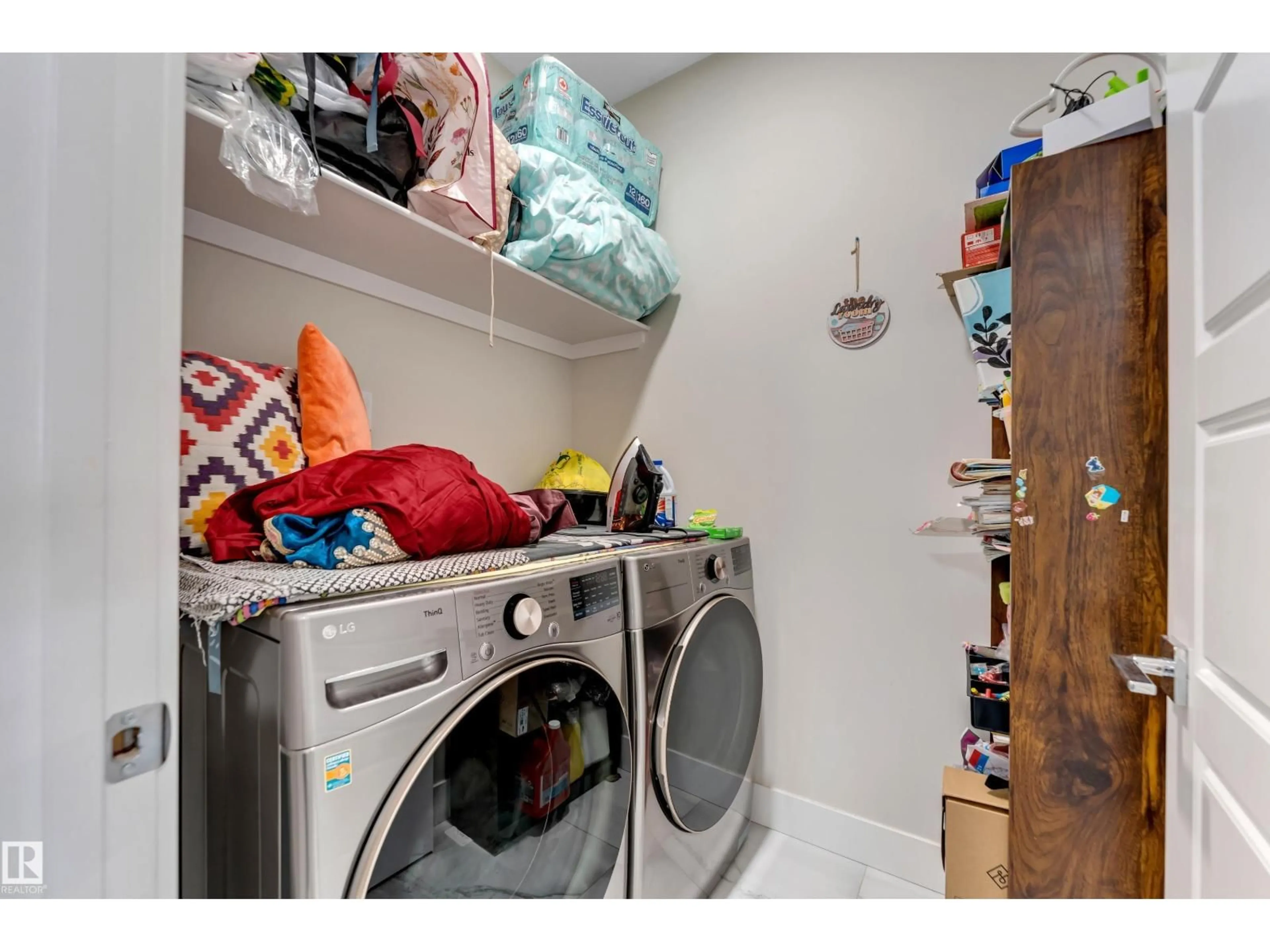 Laundry room for 449 ROBERTS CR, Leduc Alberta T9E1N4