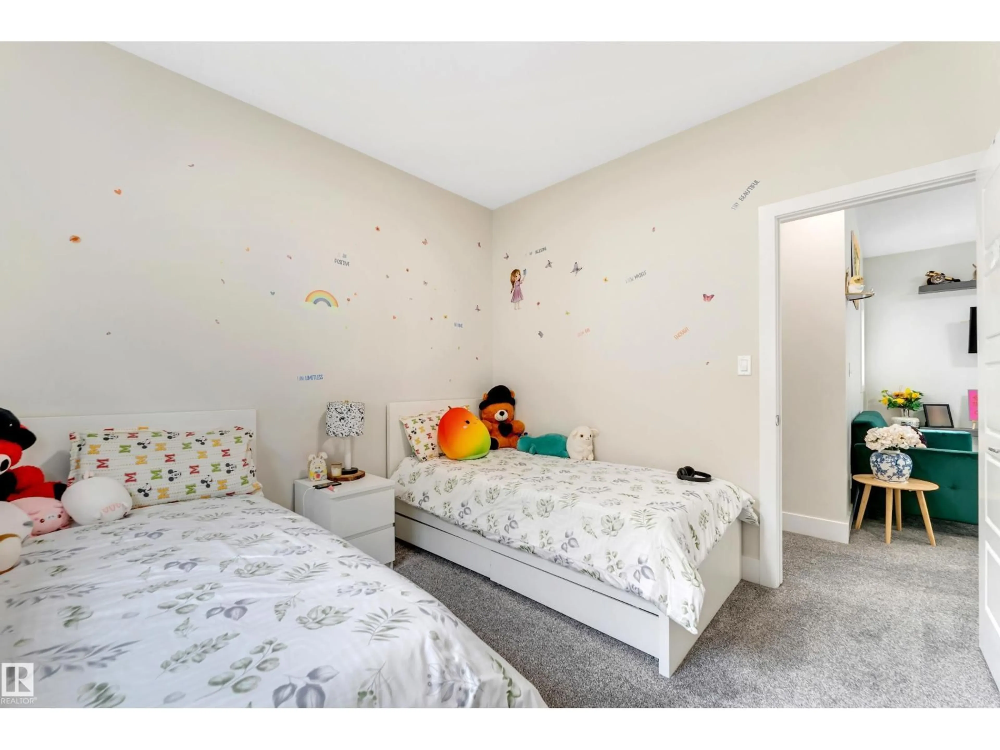 A pic of a room for 449 ROBERTS CR, Leduc Alberta T9E1N4