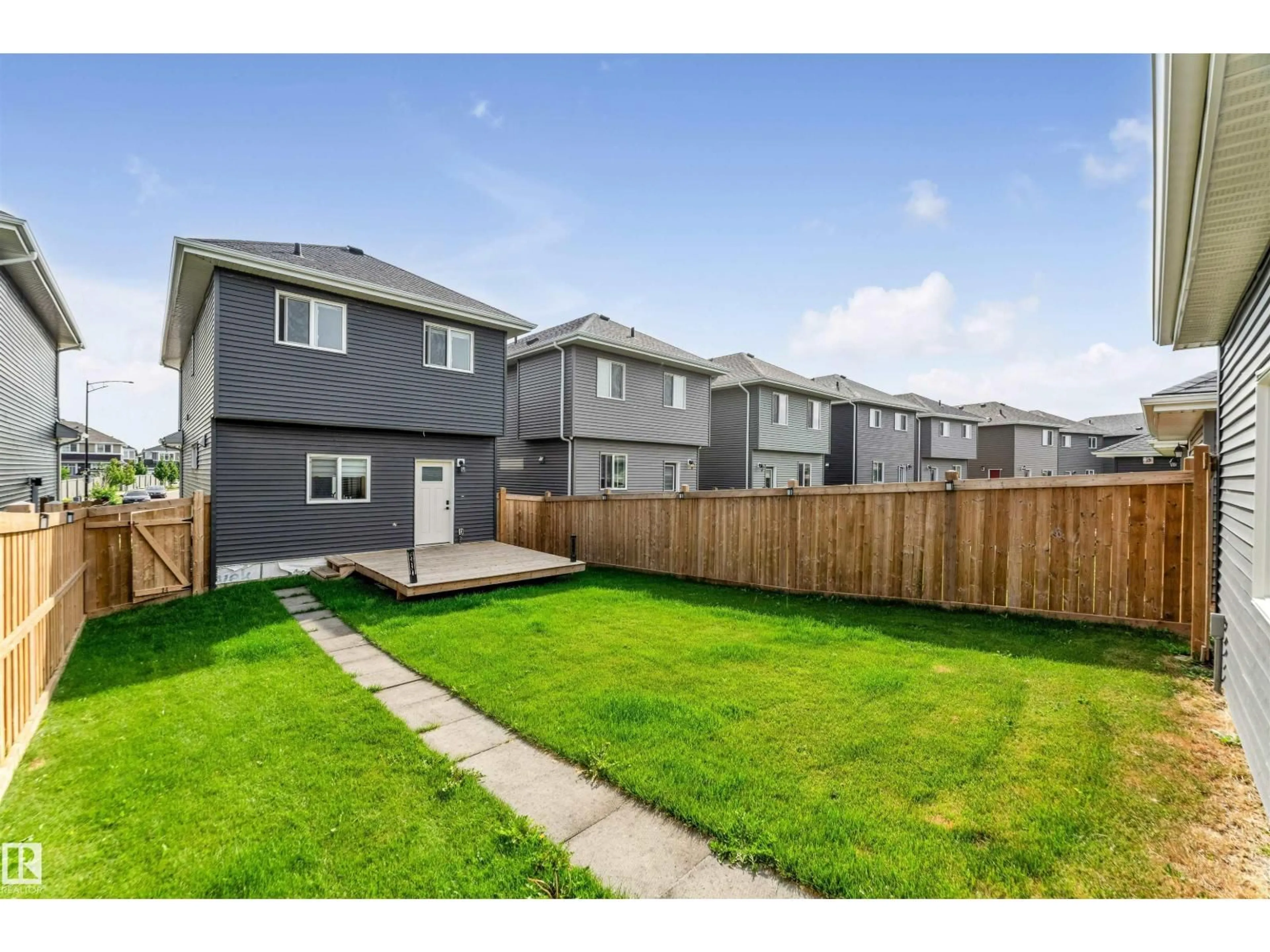 A pic from outside/outdoor area/front of a property/back of a property/a pic from drone, street for 576 GLENRIDDING RAVINE DR, Edmonton Alberta T6W4P1
