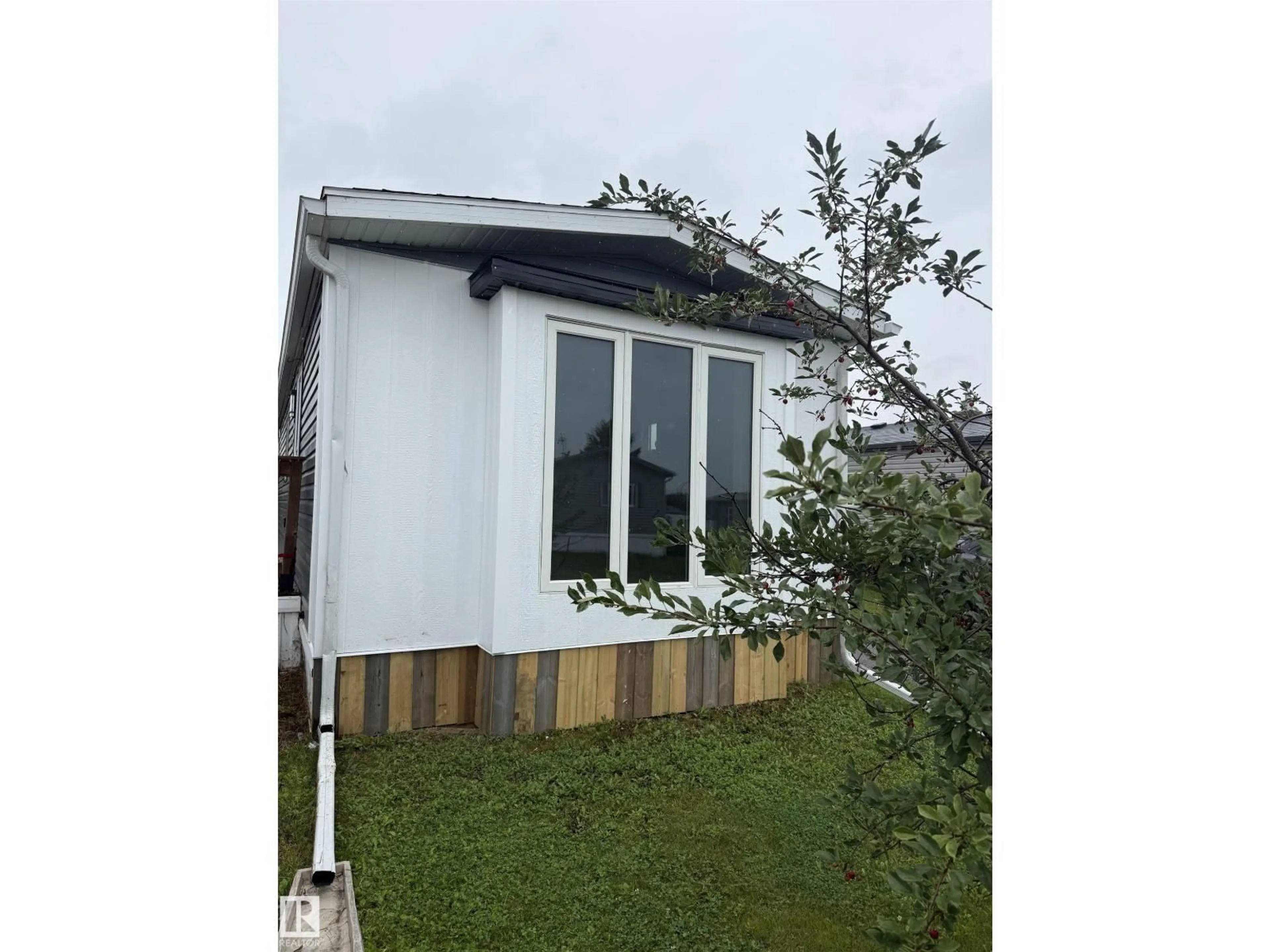 Shed for 812 53222 RGE RD 272, Rural Parkland County Alberta T7X3R2