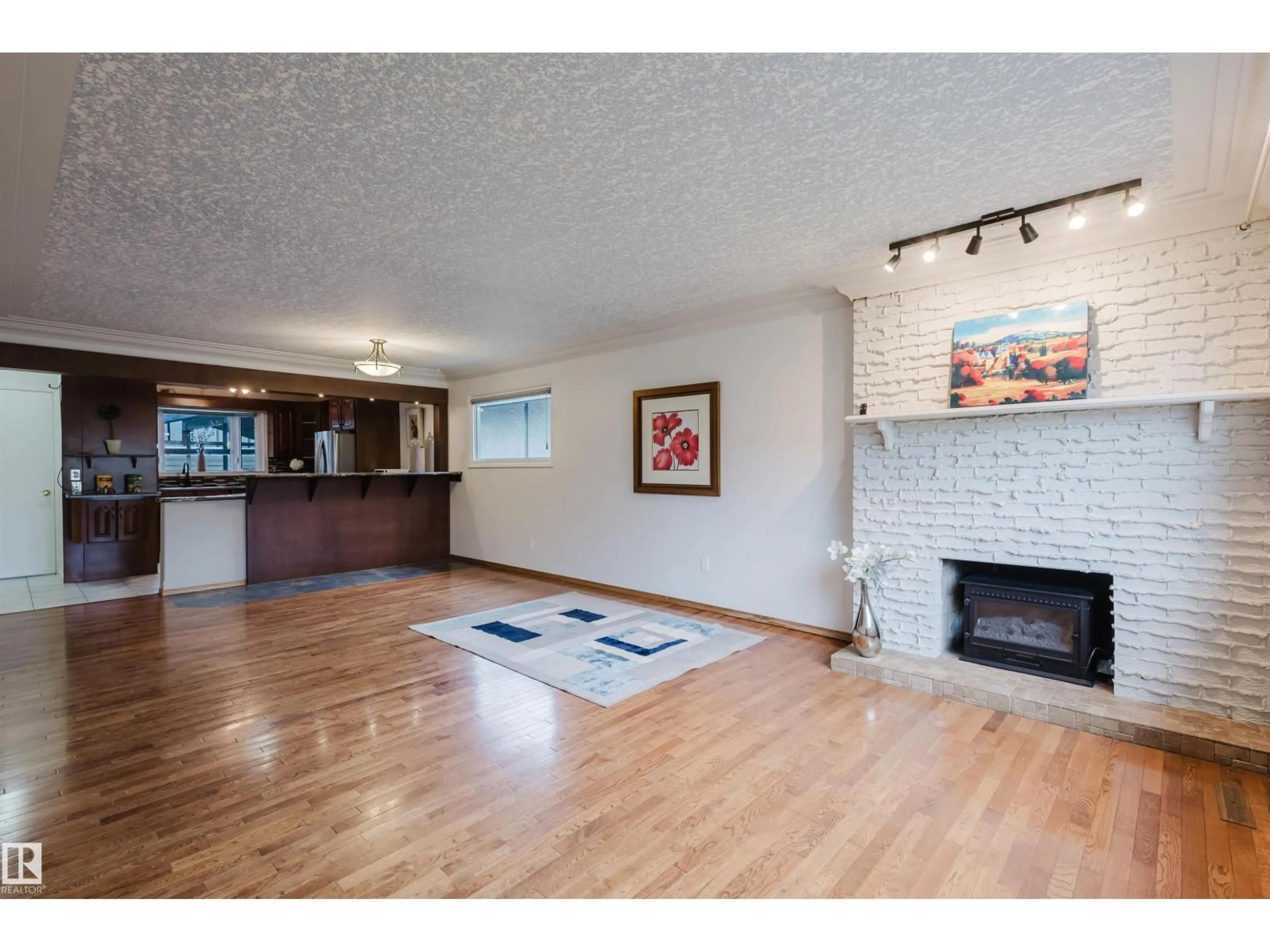 Unknown for NW - 4616 111A ST, Edmonton Alberta T6H3G5