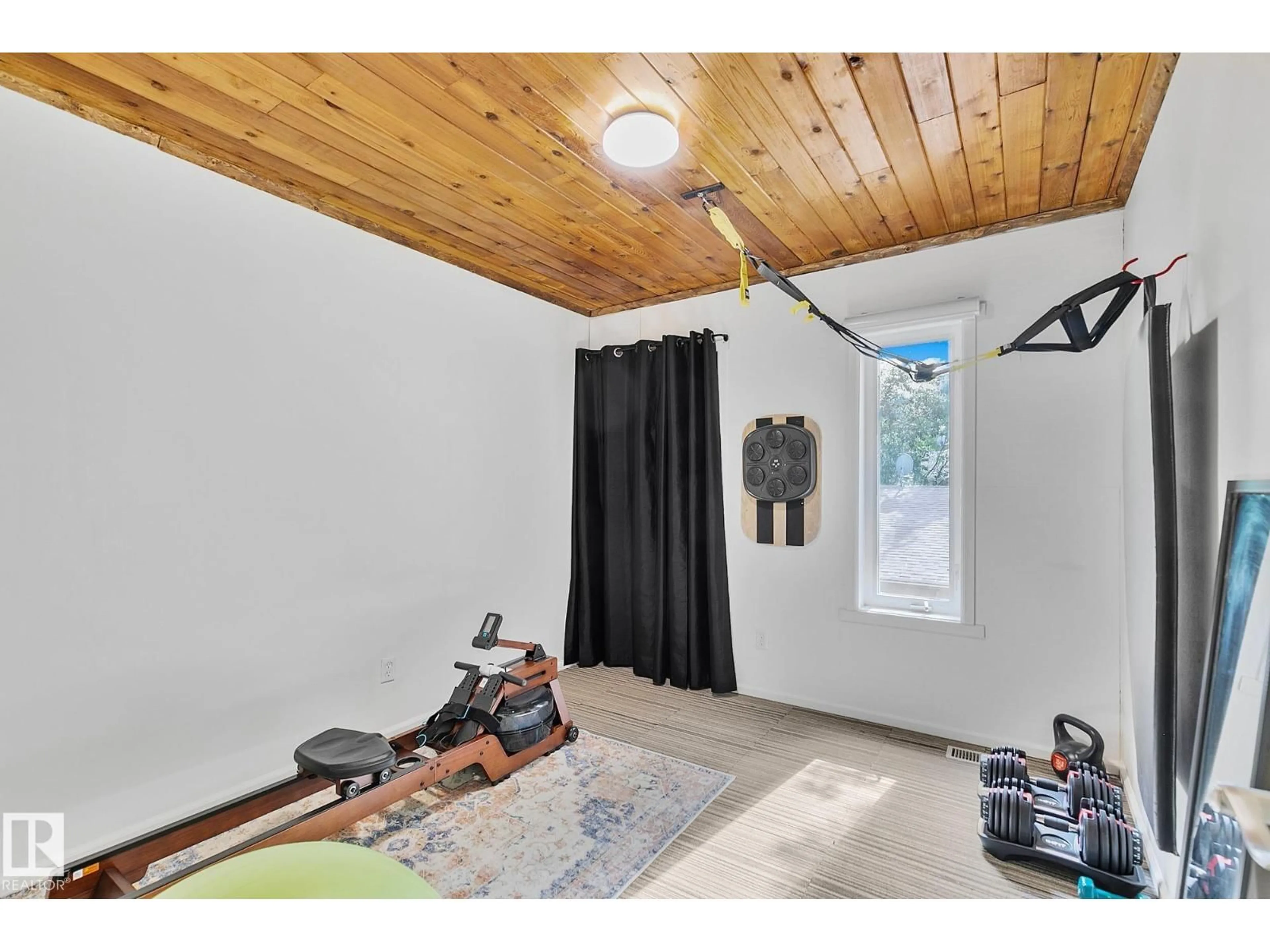 A pic of a room for 201 LAKESHORE DR, Rural Lac Ste. Anne County Alberta T0E1V0