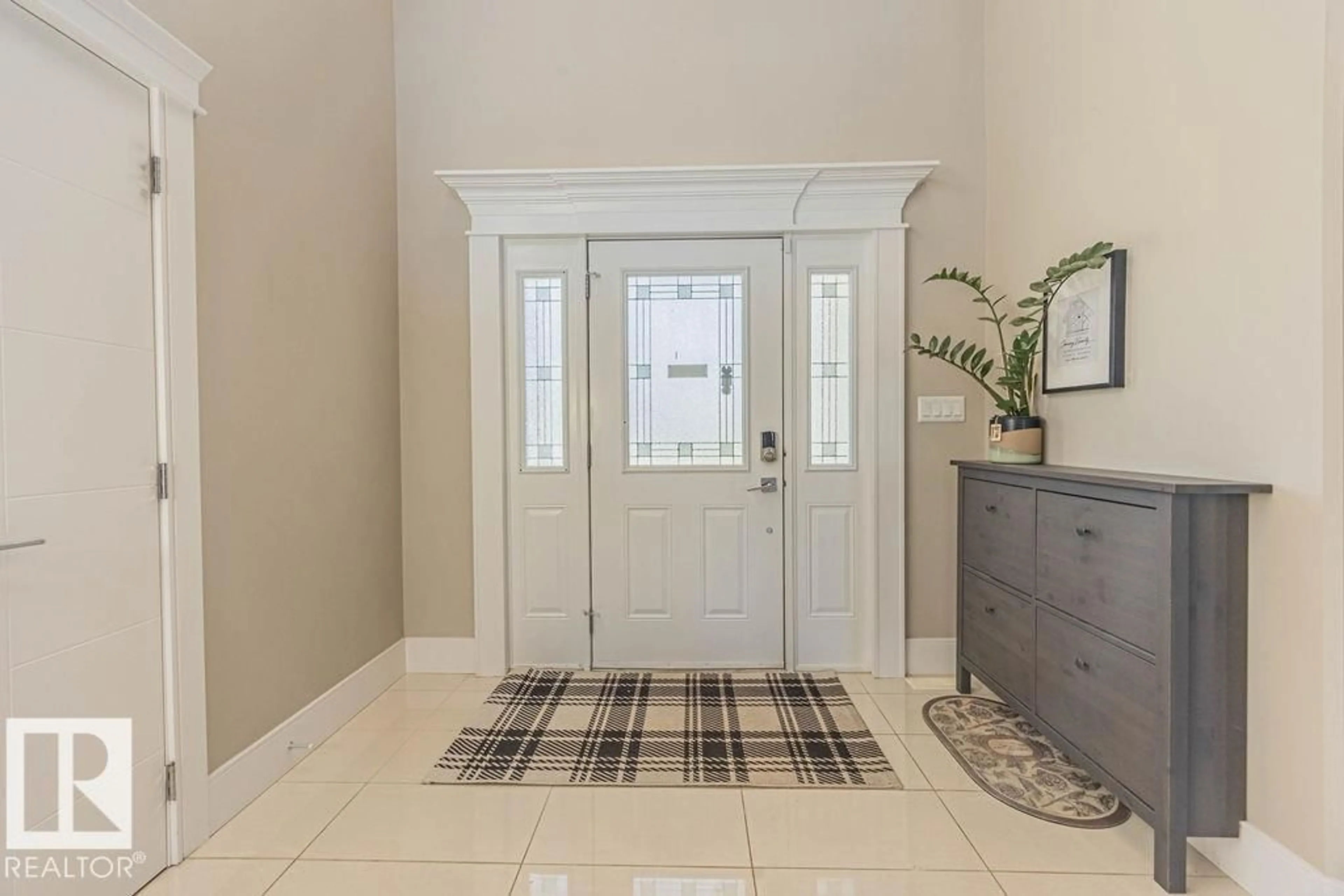 Indoor entryway for SW - 4136 CHARLES LINK LI, Edmonton Alberta T6W0Z5