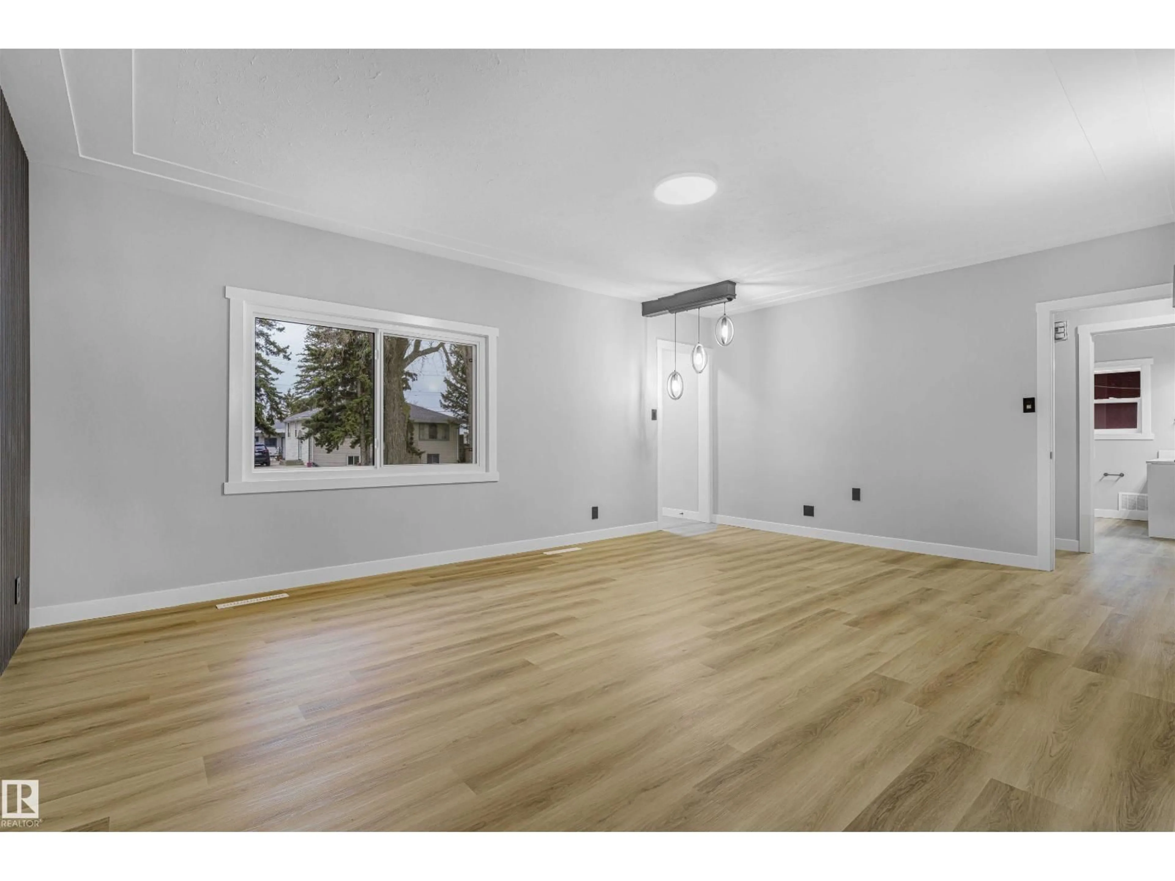 A pic of a room for 12319 96 ST, Edmonton Alberta T5G1W4