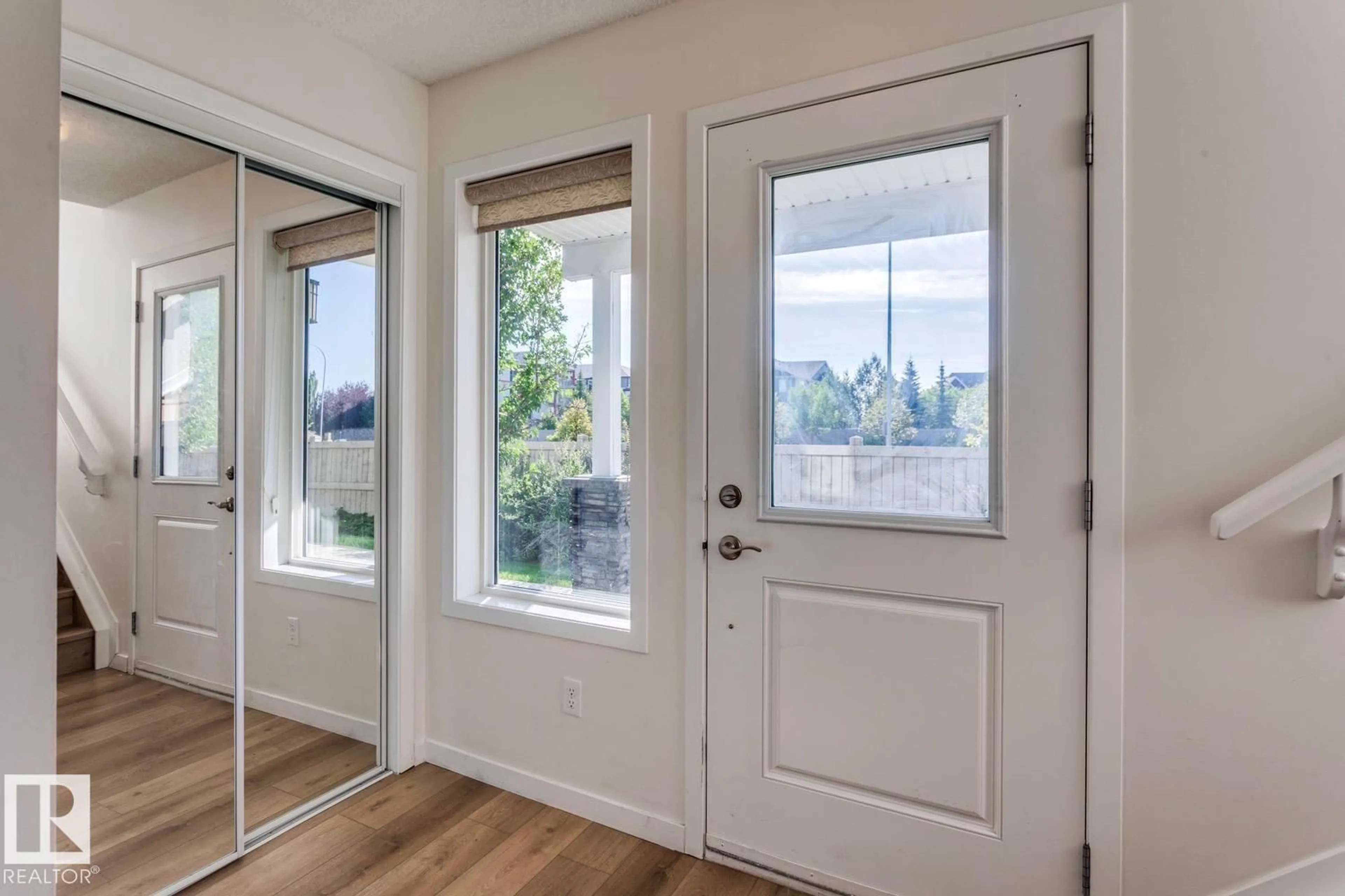 Indoor entryway for #31 - 1816 RUTHERFORD RD, Edmonton Alberta T6W2K6