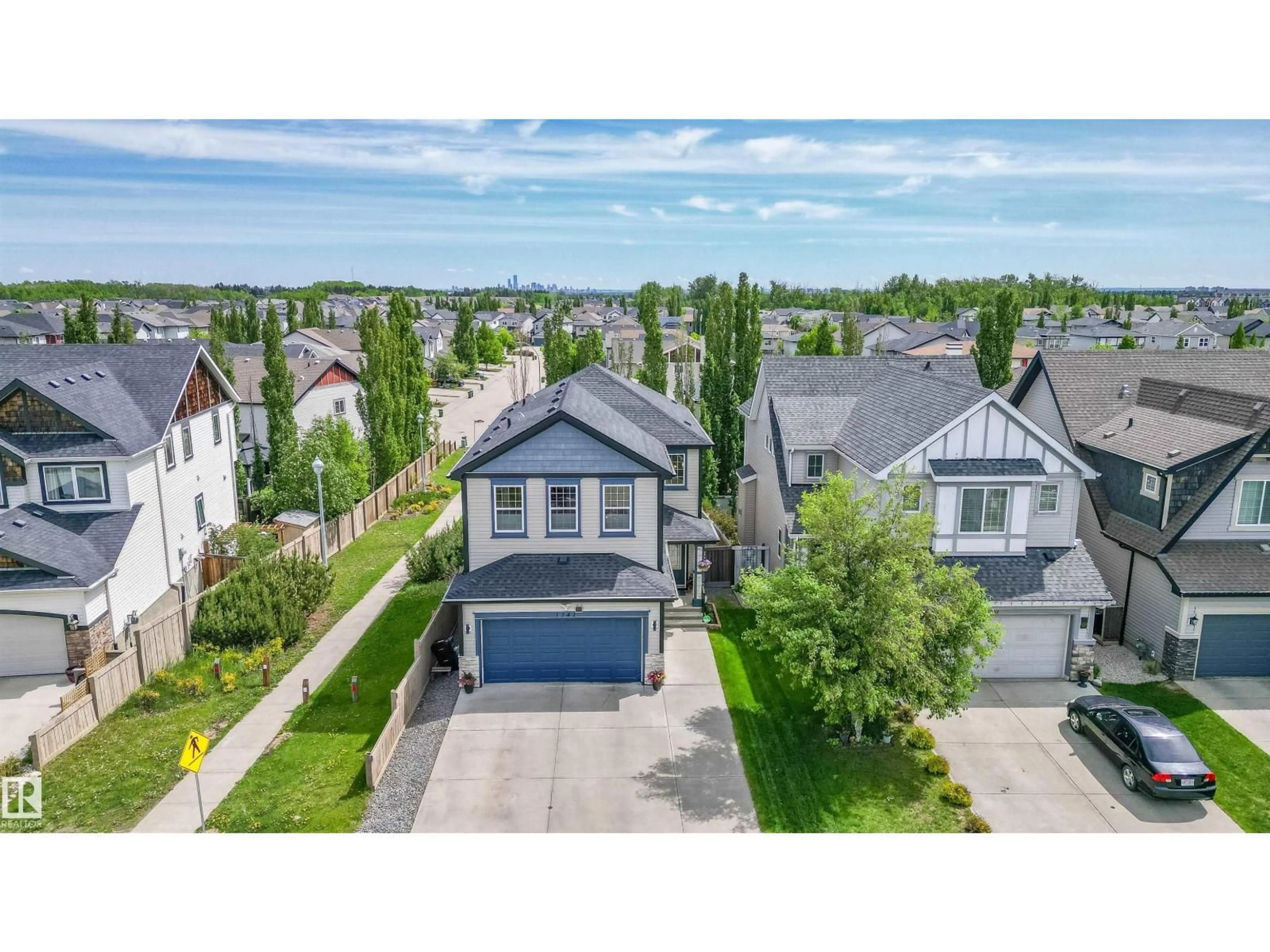 A pic from outside/outdoor area/front of a property/back of a property/a pic from drone, street for 1241 SECORD LANDING LD, Edmonton Alberta T5T4N4