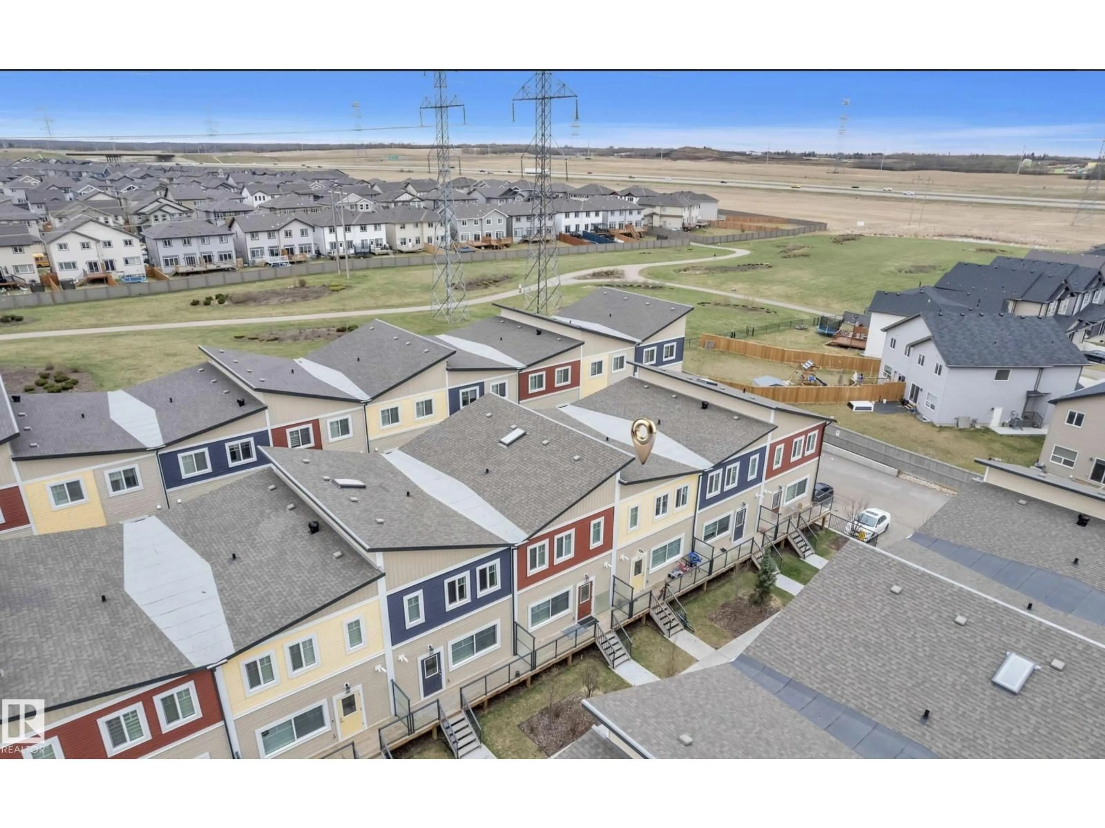 A pic from outside/outdoor area/front of a property/back of a property/a pic from drone, unknown for 21 - 2803 14 AV, Edmonton Alberta T6T2K4