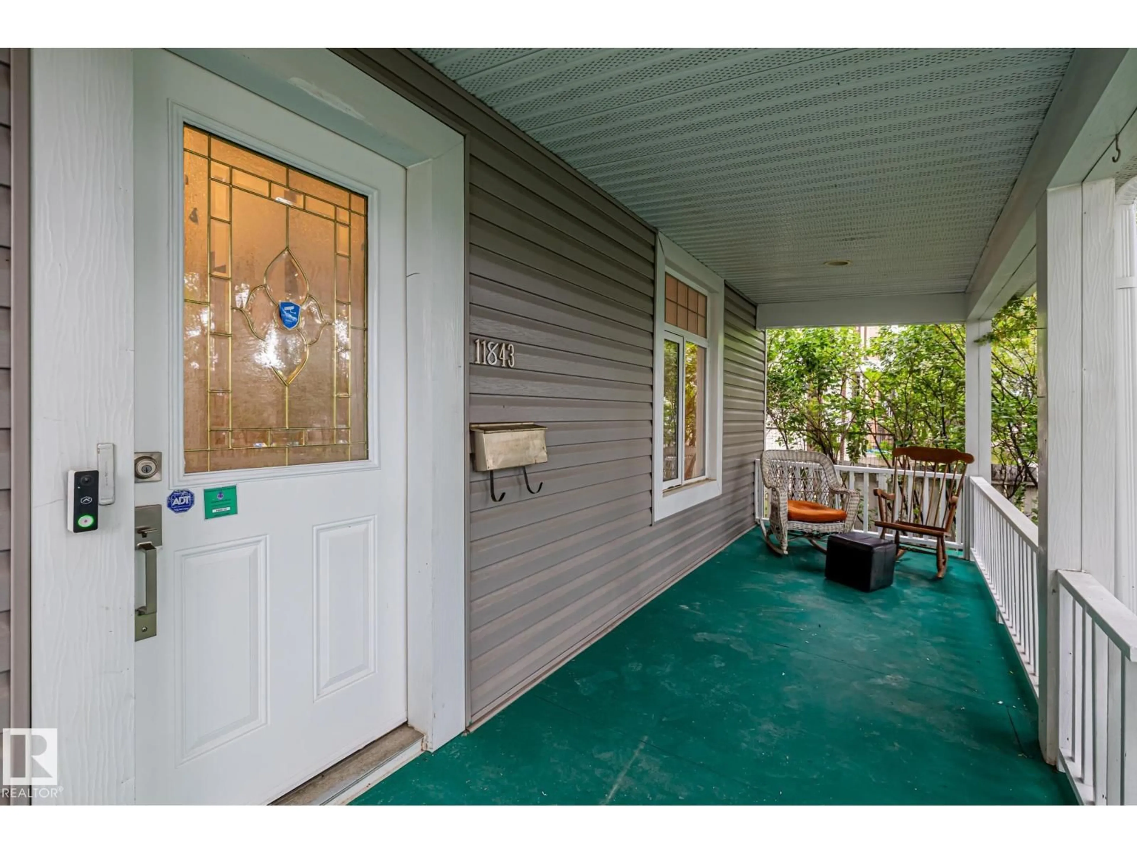 Indoor entryway for NW - 11843 96 ST, Edmonton Alberta T5G1V4