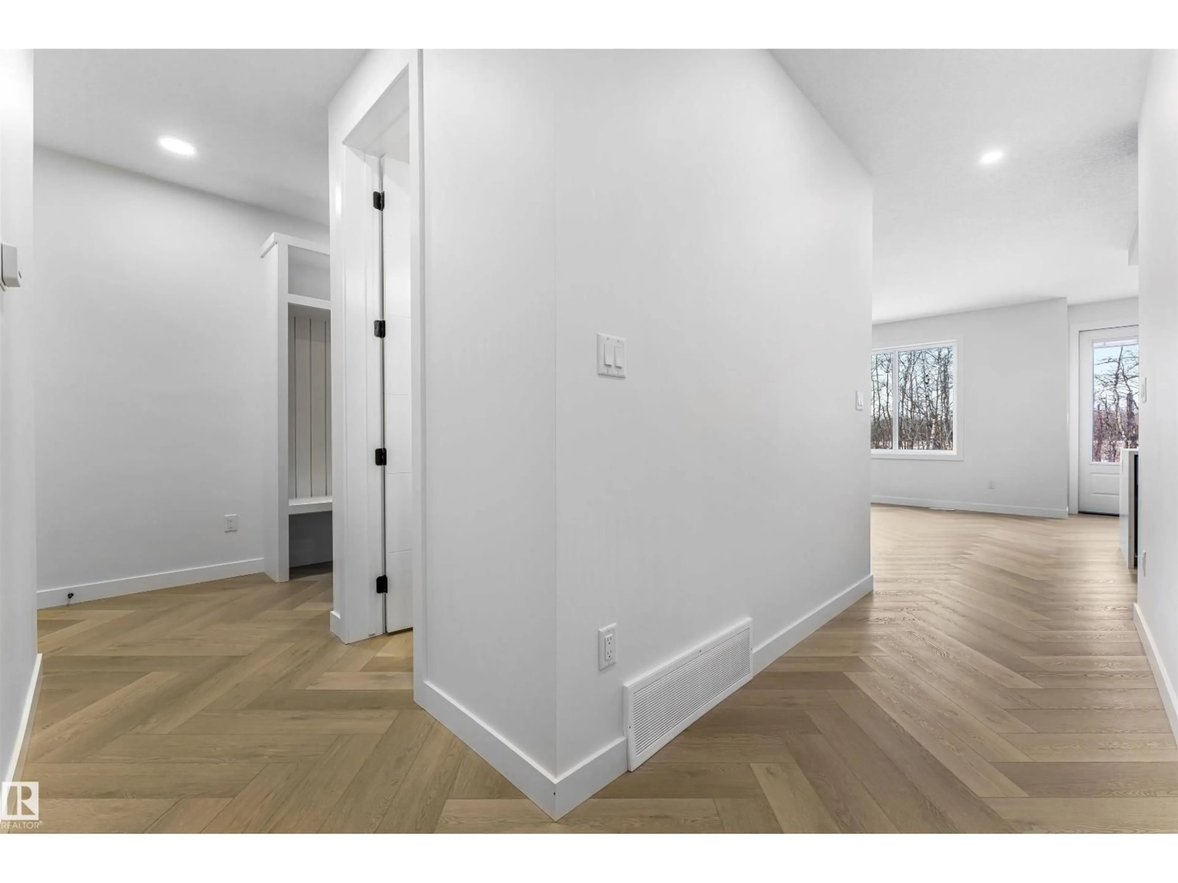 Indoor entryway for NE - 247 166 AV, Edmonton Alberta T5Y4J2