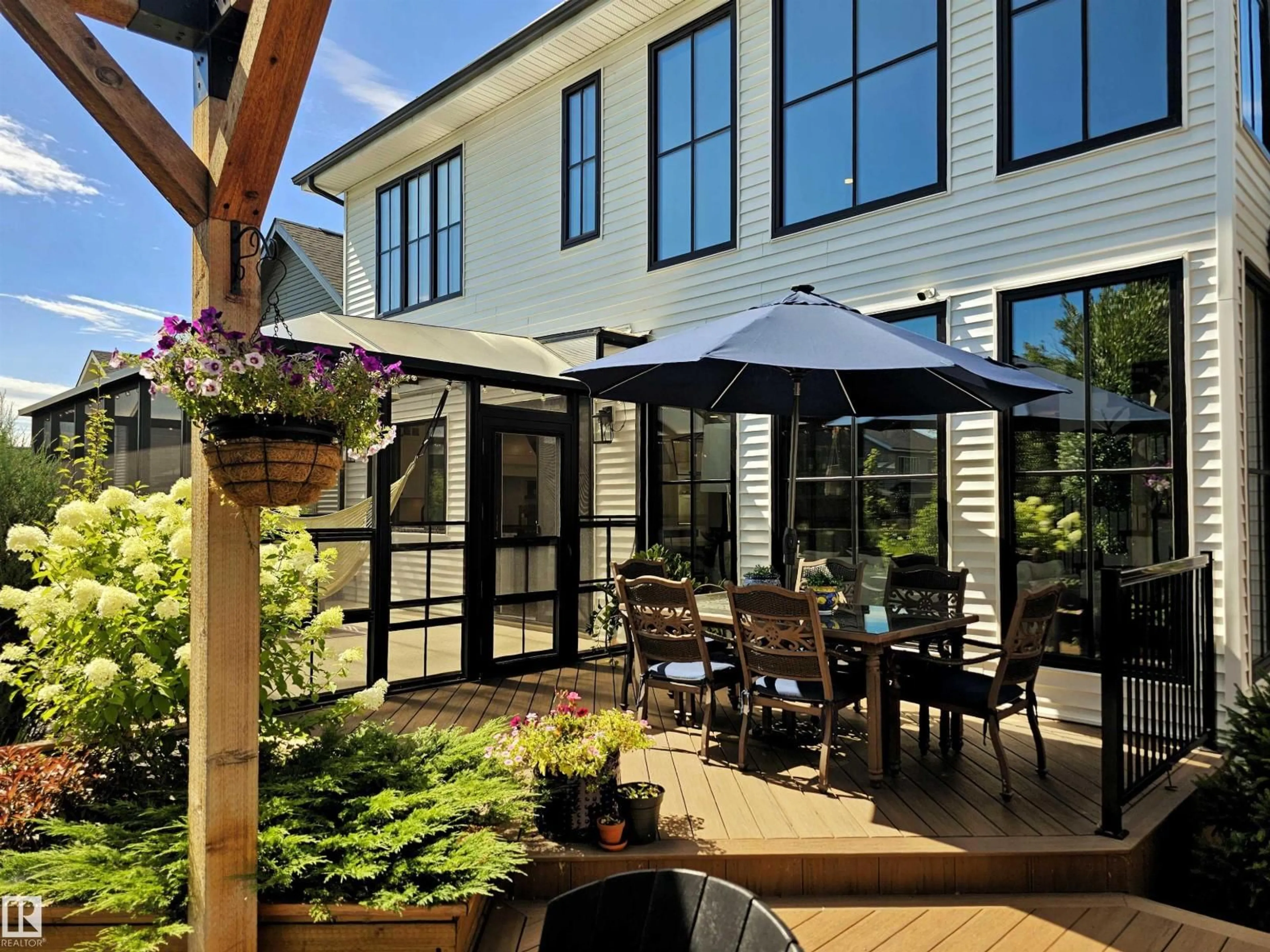 Patio, street for 40 LADEROUTE PL, St. Albert Alberta T8N7R2