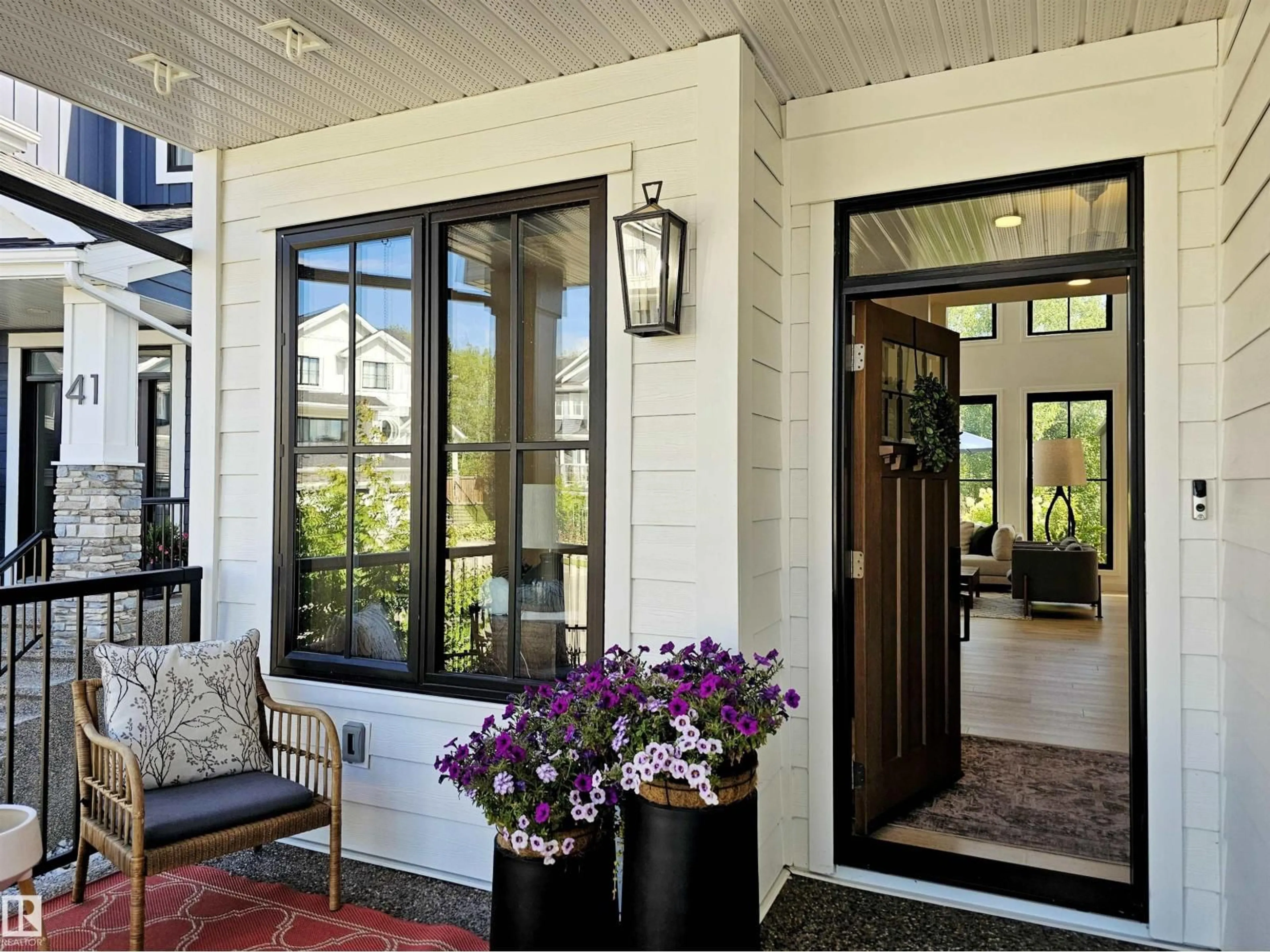 Indoor entryway for 40 LADEROUTE PL, St. Albert Alberta T8N7R2