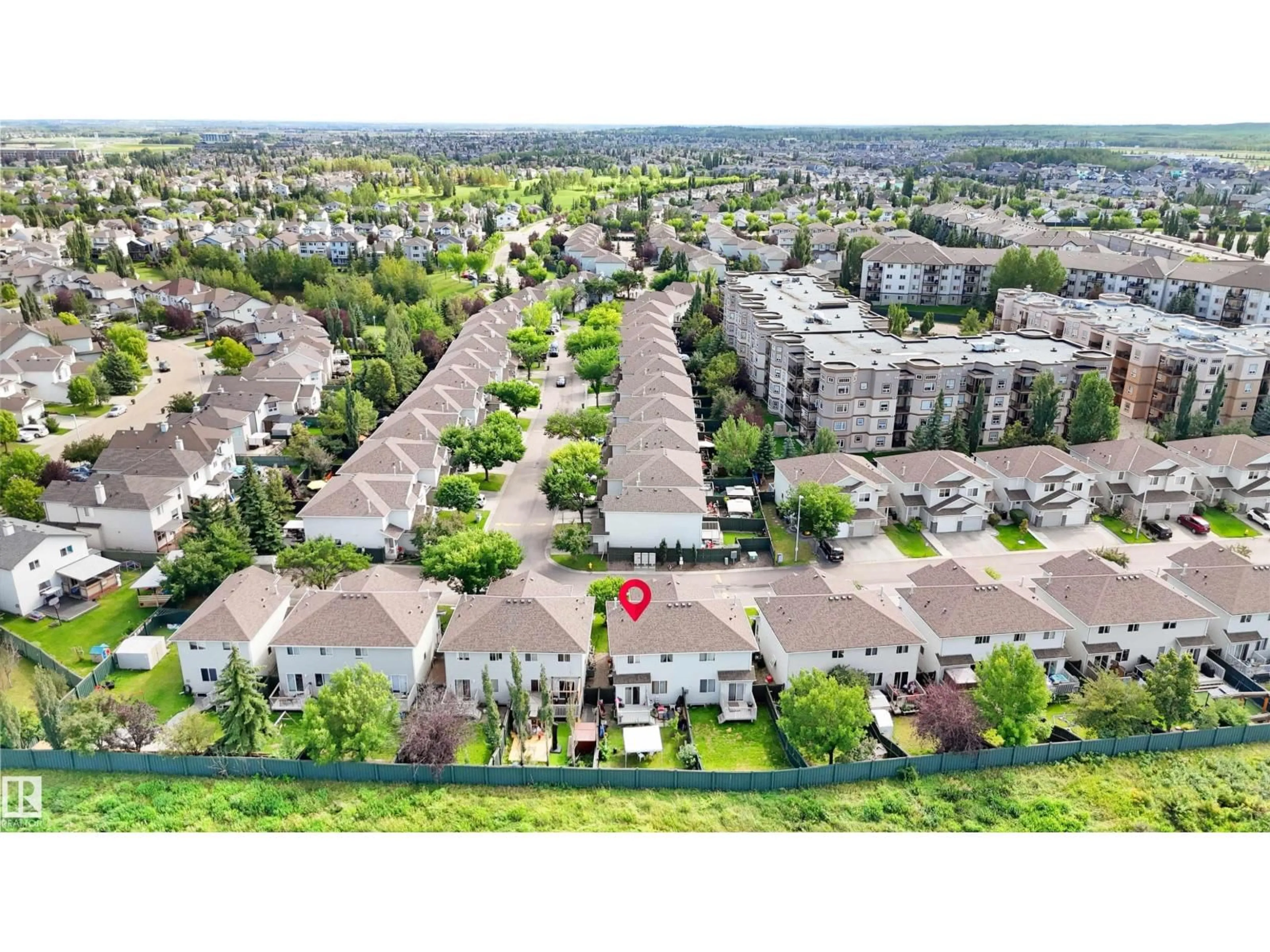 A pic from outside/outdoor area/front of a property/back of a property/a pic from drone, unknown for 2021 - 32 GRANTHAM CO, Edmonton Alberta T5T6V7