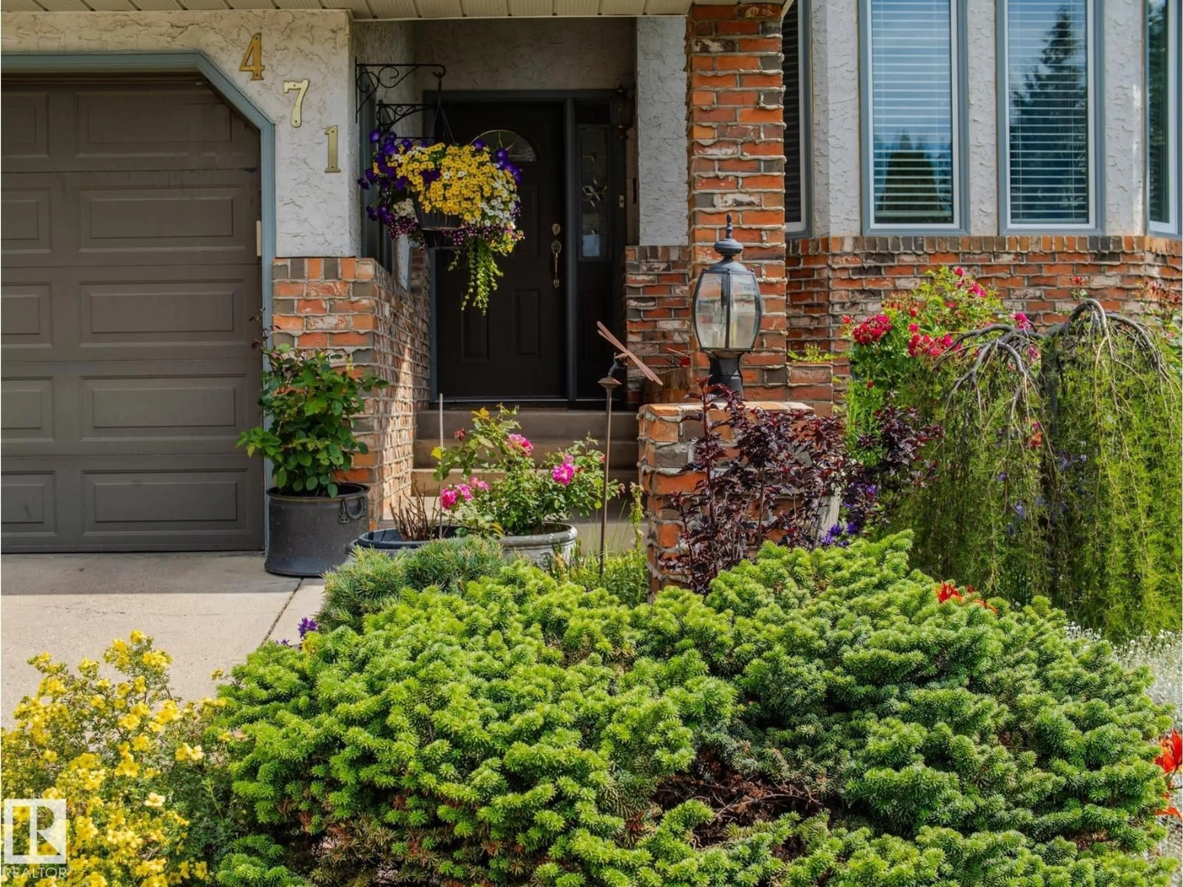 Home with brick exterior material, street for 471 RONNING ST, Edmonton Alberta T6R1Z2