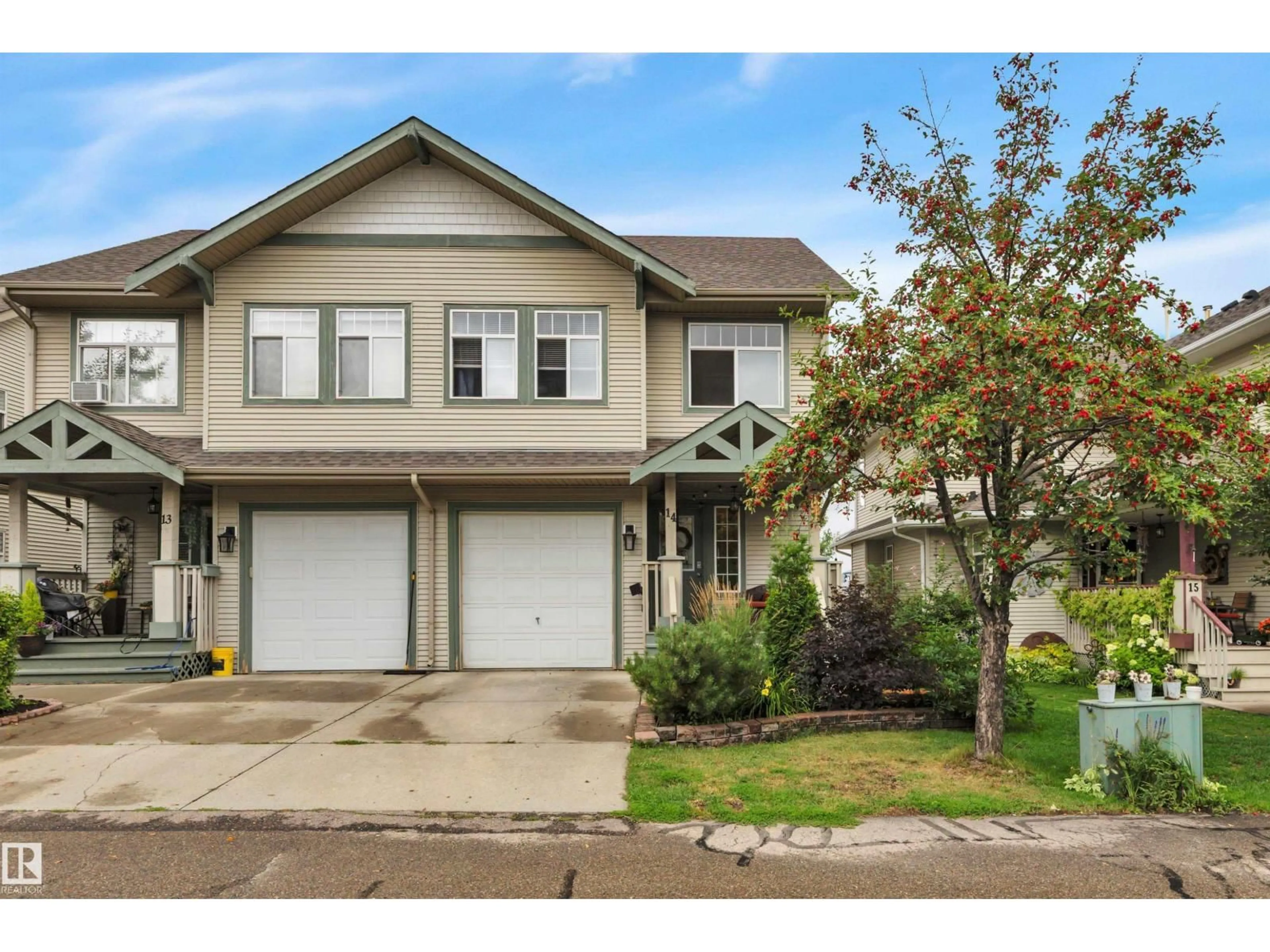 Home with vinyl exterior material, street for 6 - 14 ASPENGLEN DR, Spruce Grove Alberta T7X4B3