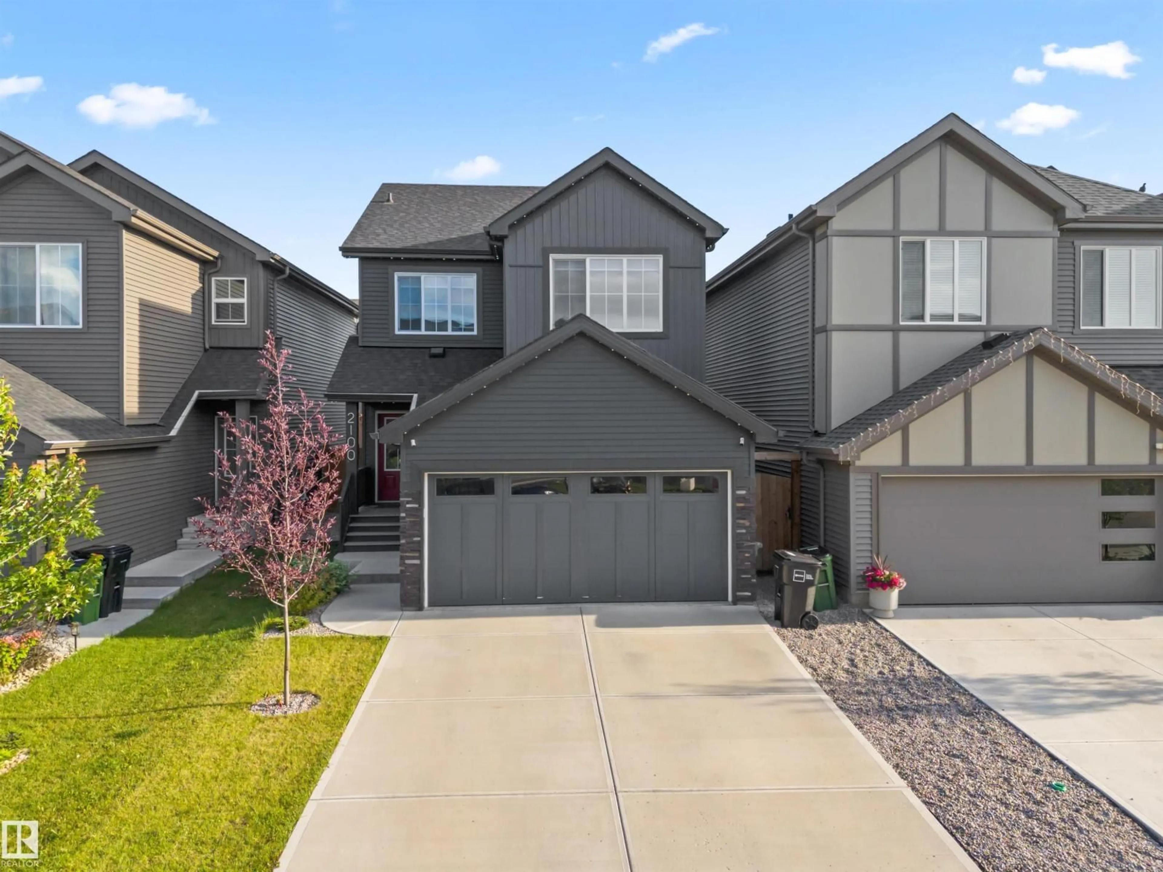 Home with vinyl exterior material, street for SW SW - 2100 GRAYDON HILL CR, Edmonton Alberta T6W4K6