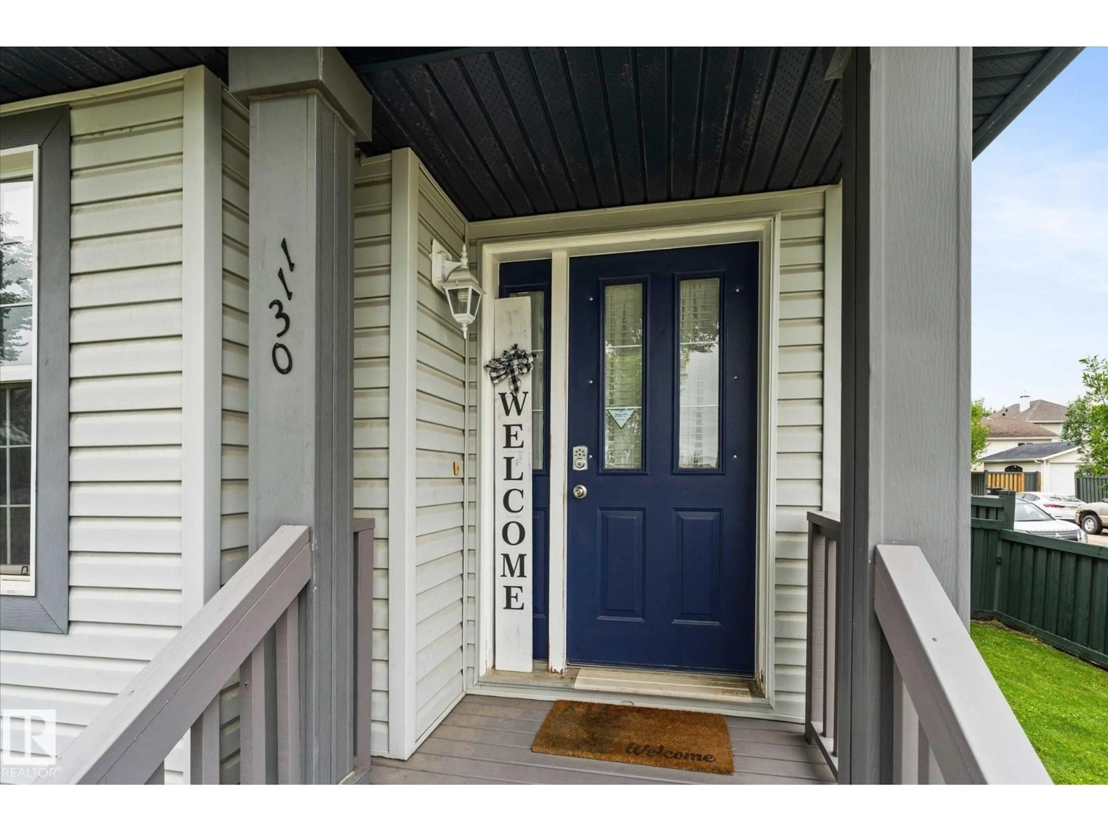 Indoor entryway for 1130 GRANTHAM DR, Edmonton Alberta T5T6L1