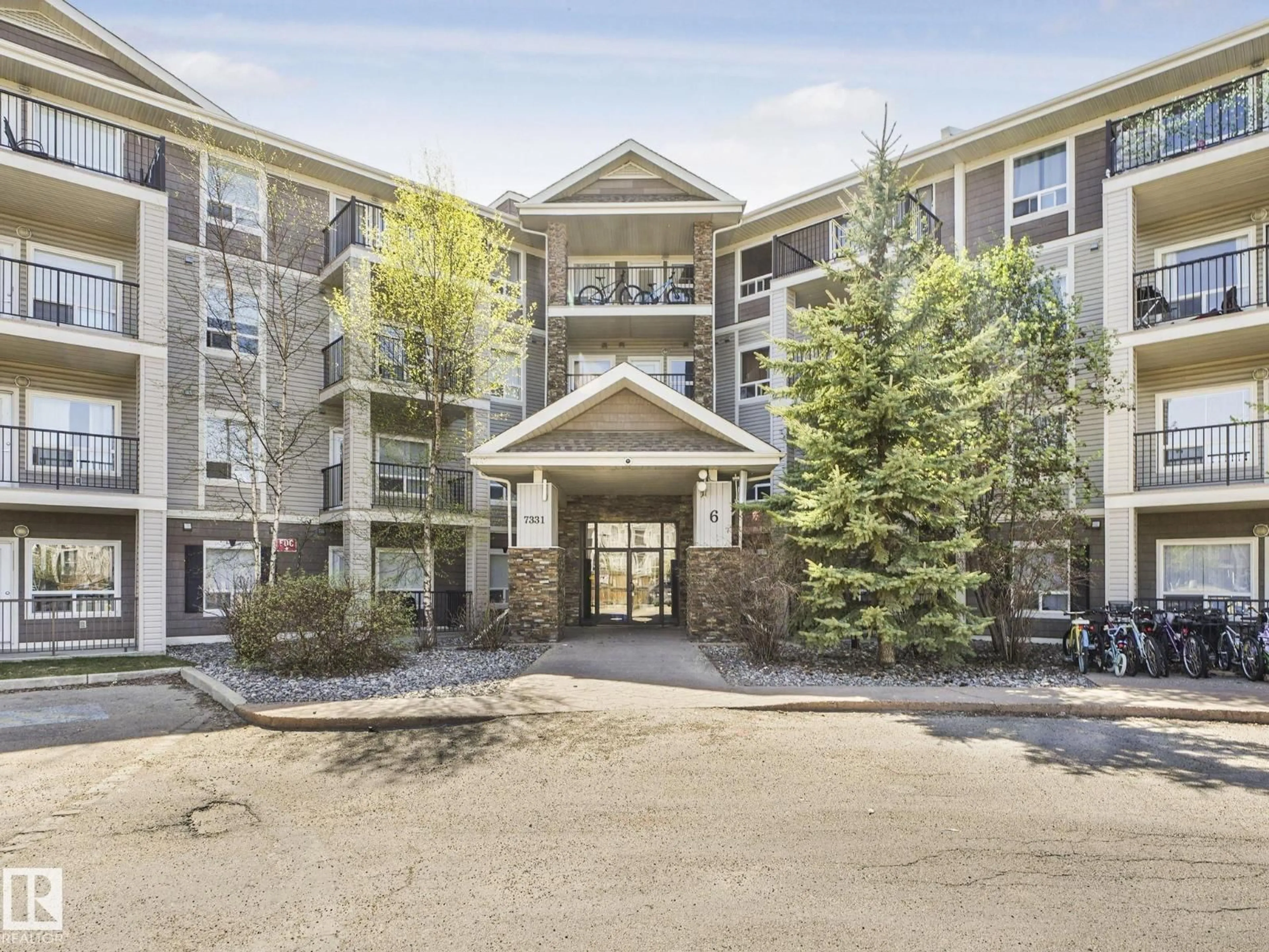 Indoor foyer for 7331 - 6208 SOUTH TERWILLEGAR DR, Edmonton Alberta T6R0L9