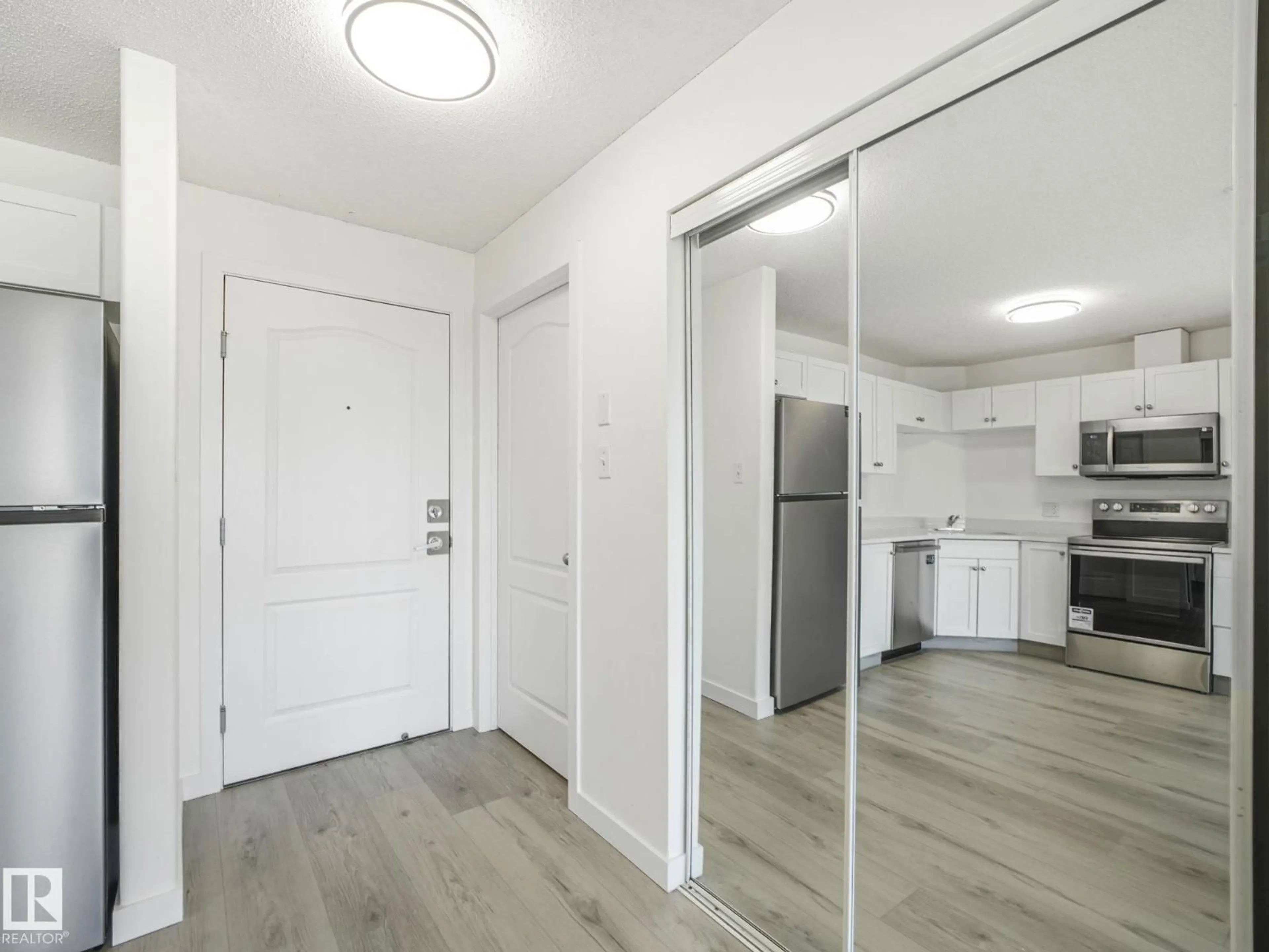 Unknown for 7331 - 6208 SOUTH TERWILLEGAR DR, Edmonton Alberta T6R0L9