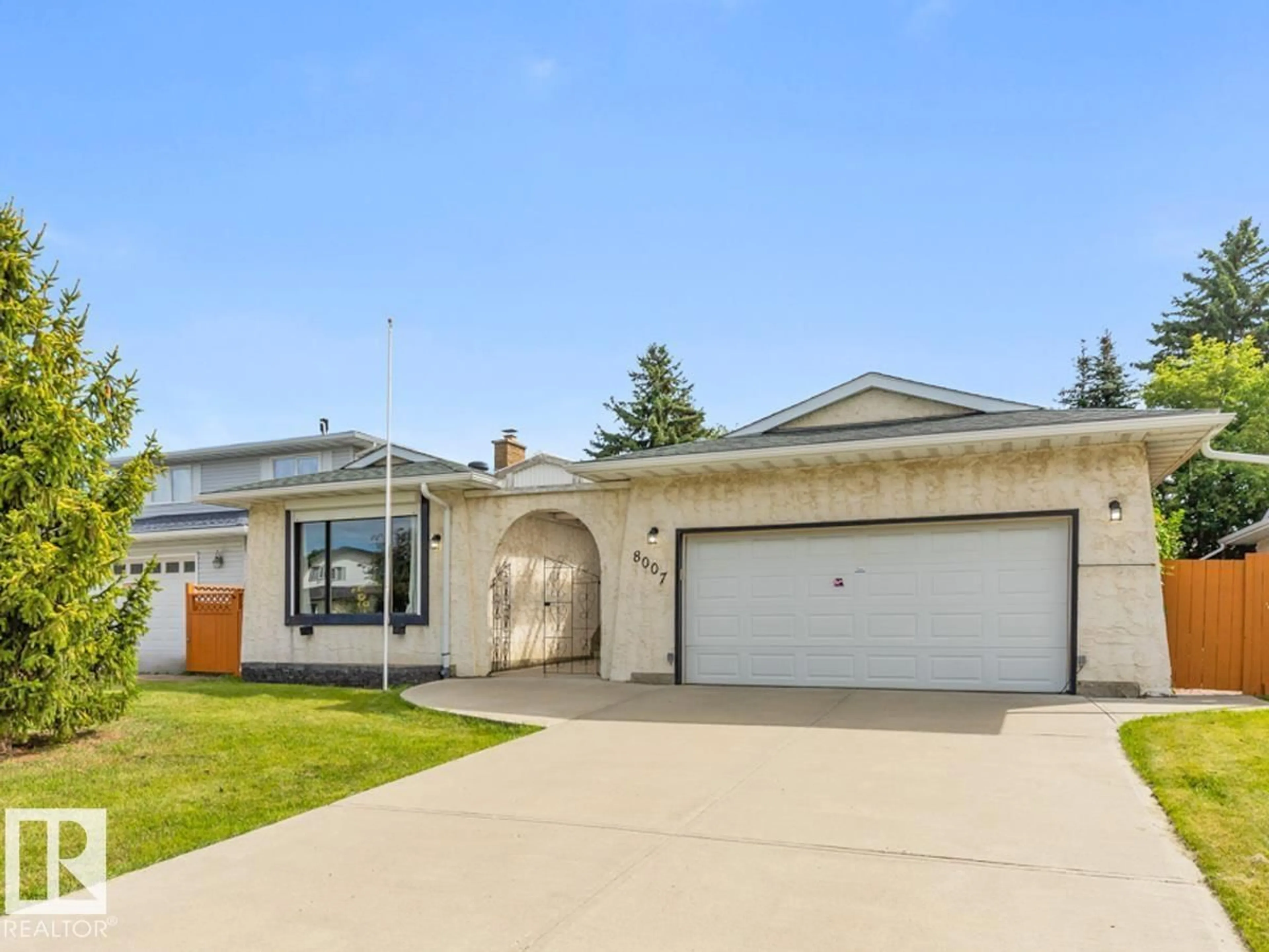 Home with vinyl exterior material, street for NW - 8007 182A ST, Edmonton Alberta T5T0V2