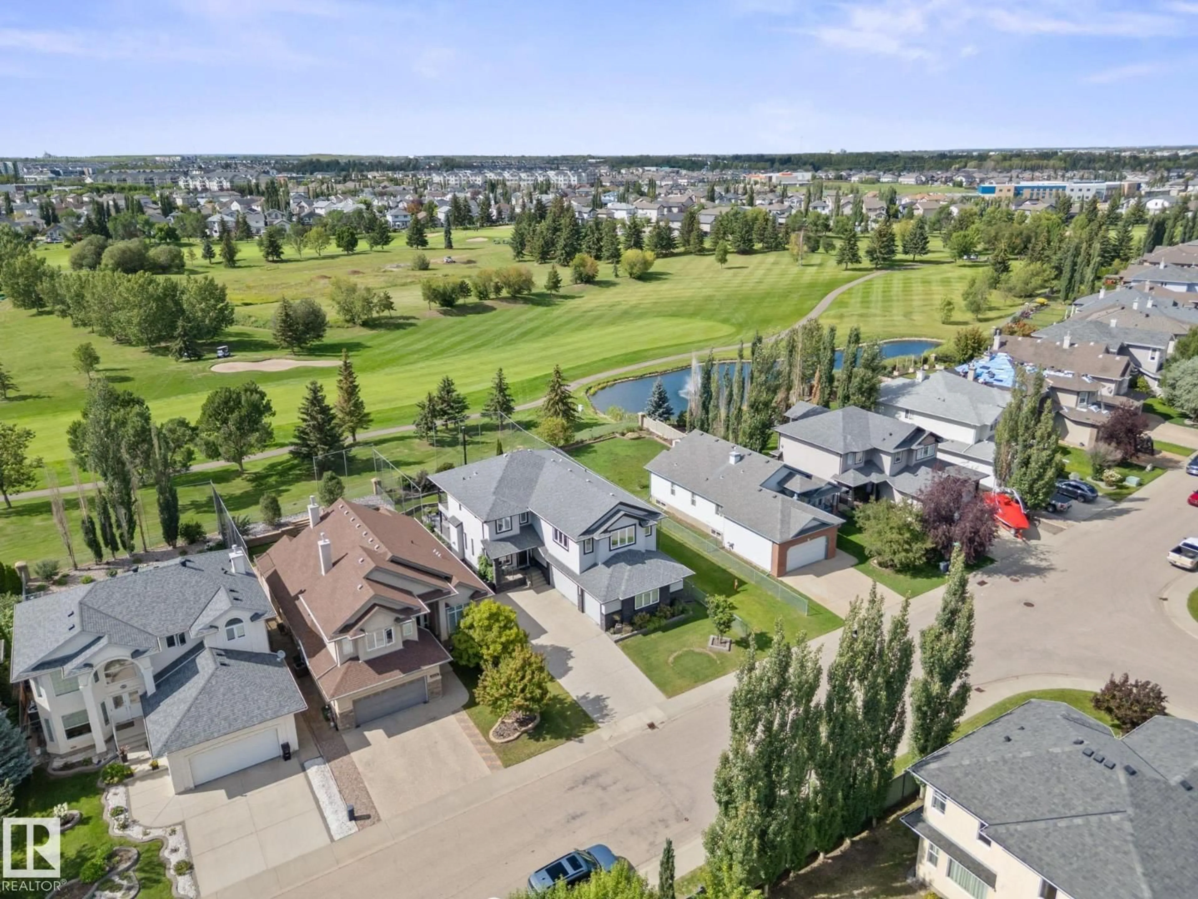 A pic from outside/outdoor area/front of a property/back of a property/a pic from drone, unknown for 8816 208 ST, Edmonton Alberta T5T6Y3