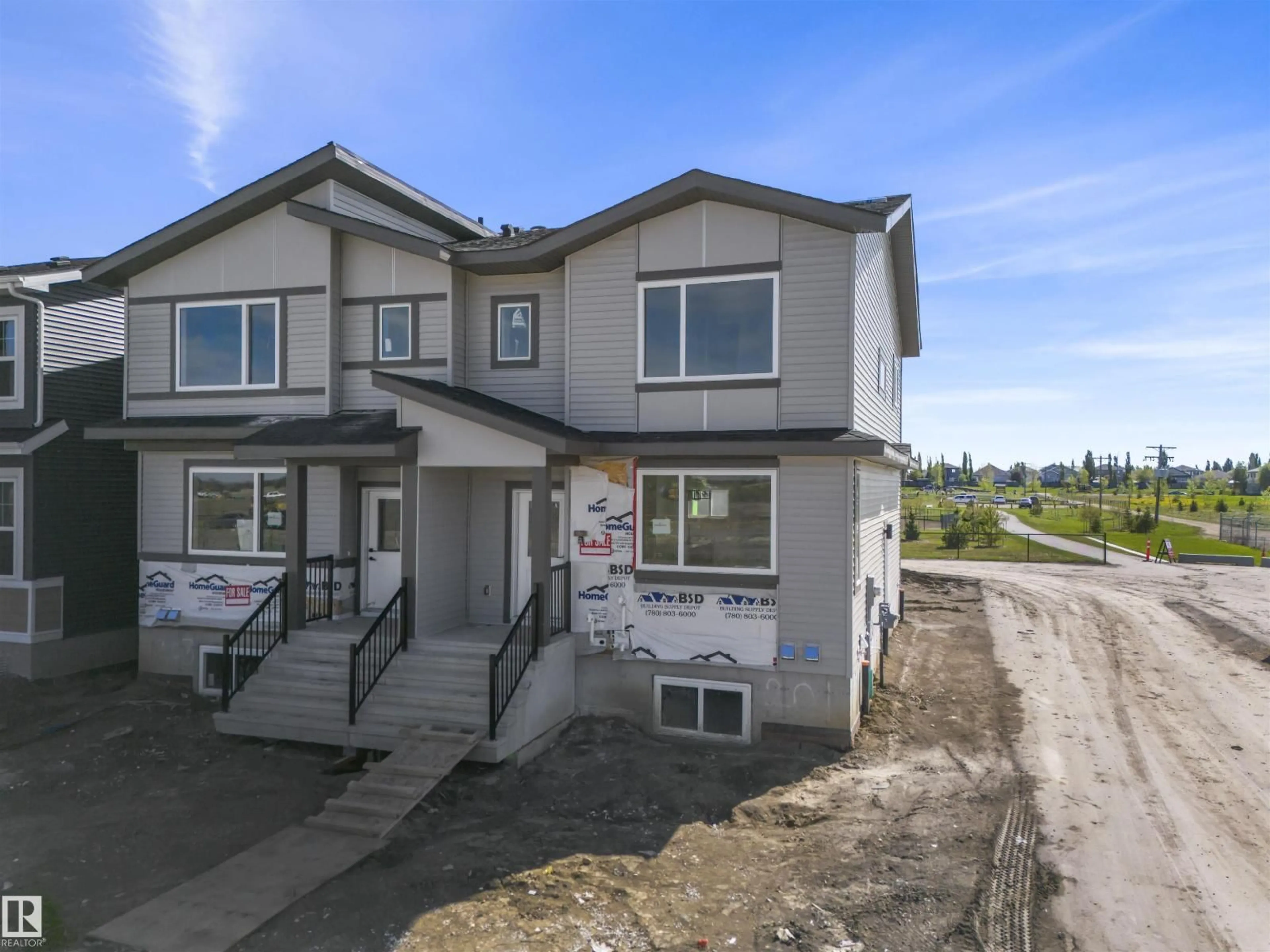 Home with vinyl exterior material, unknown for 201 DEER VALLEY DR, Leduc Alberta T9E1S8