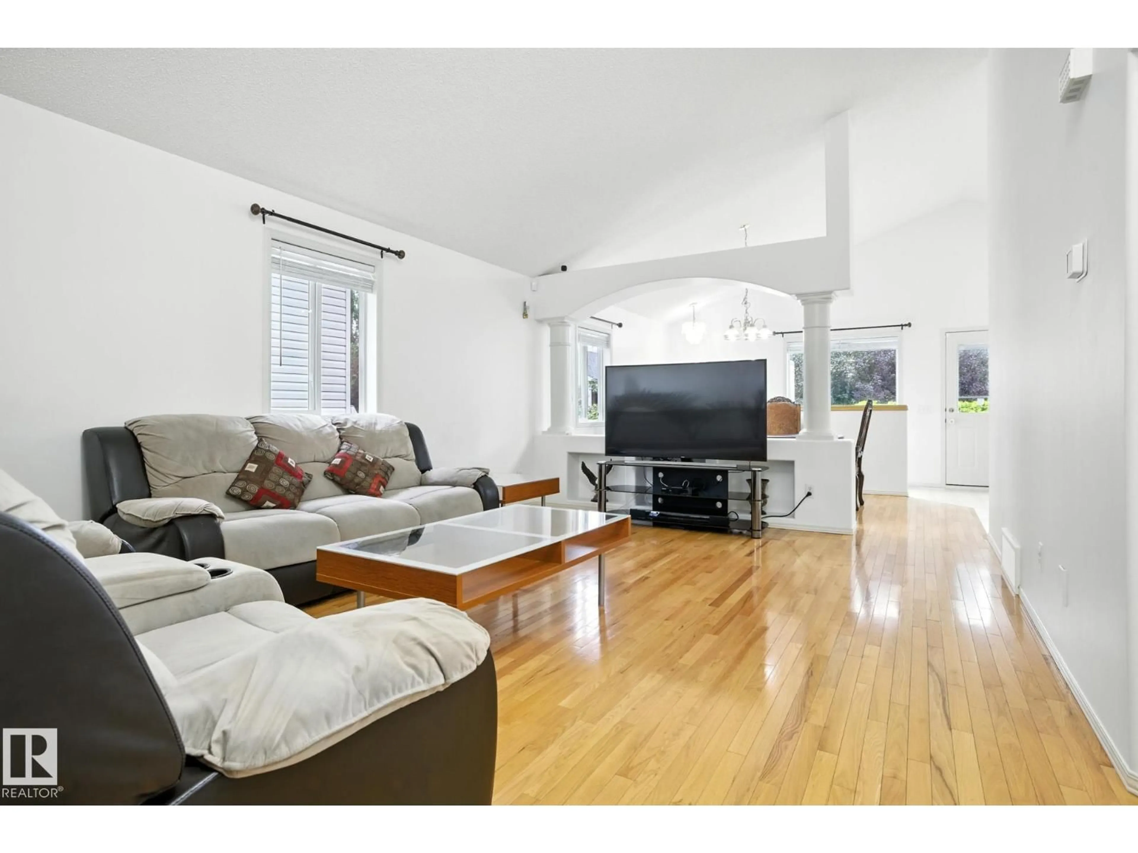 Living room with furniture, unknown for 30 ELDORADO DR, St. Albert Alberta T8N7G4