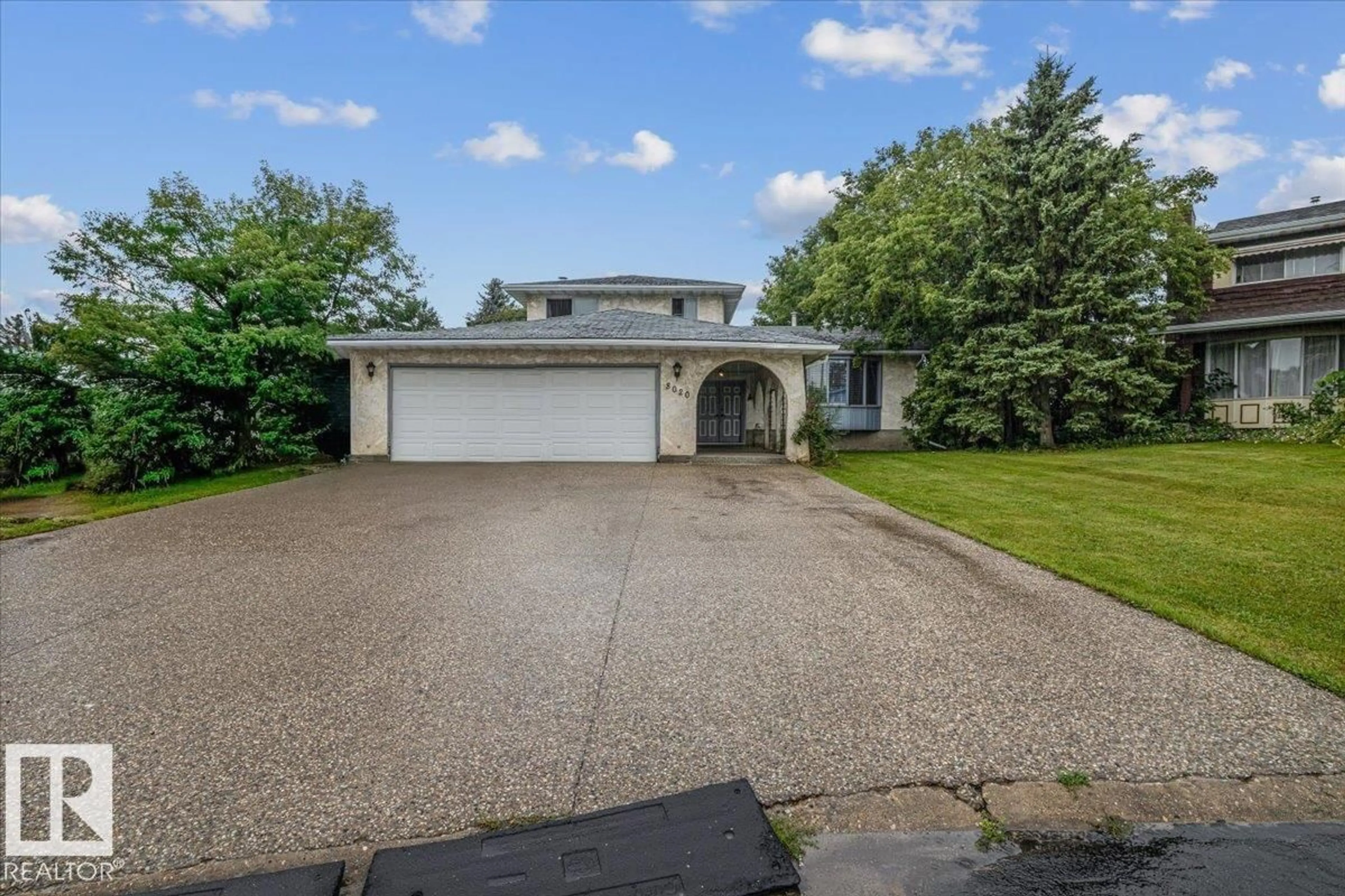 A pic from outside/outdoor area/front of a property/back of a property/a pic from drone, street for NW - 8020 182A ST, Edmonton Alberta T5T0V1