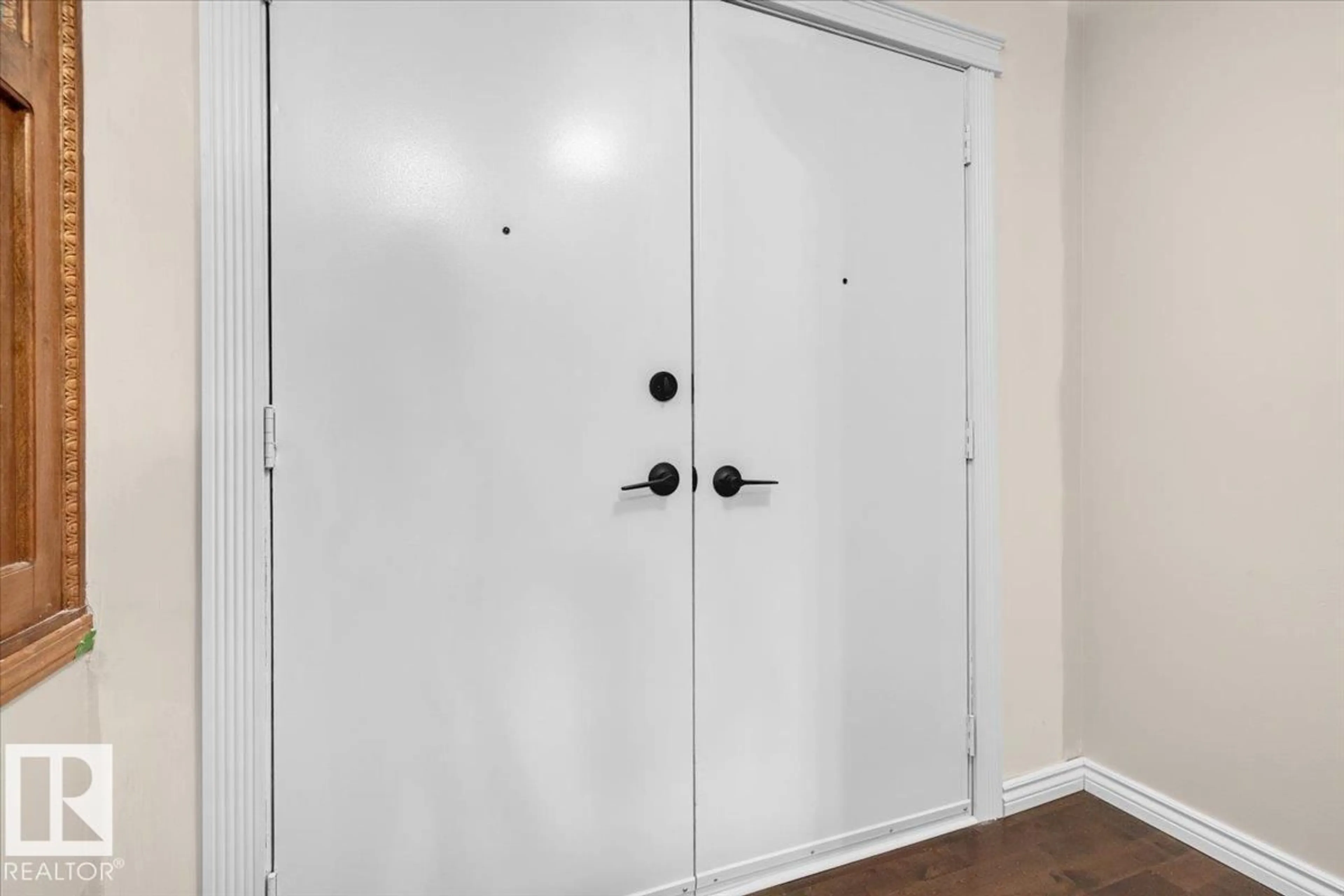 Indoor entryway for NW - 8020 182A ST, Edmonton Alberta T5T0V1