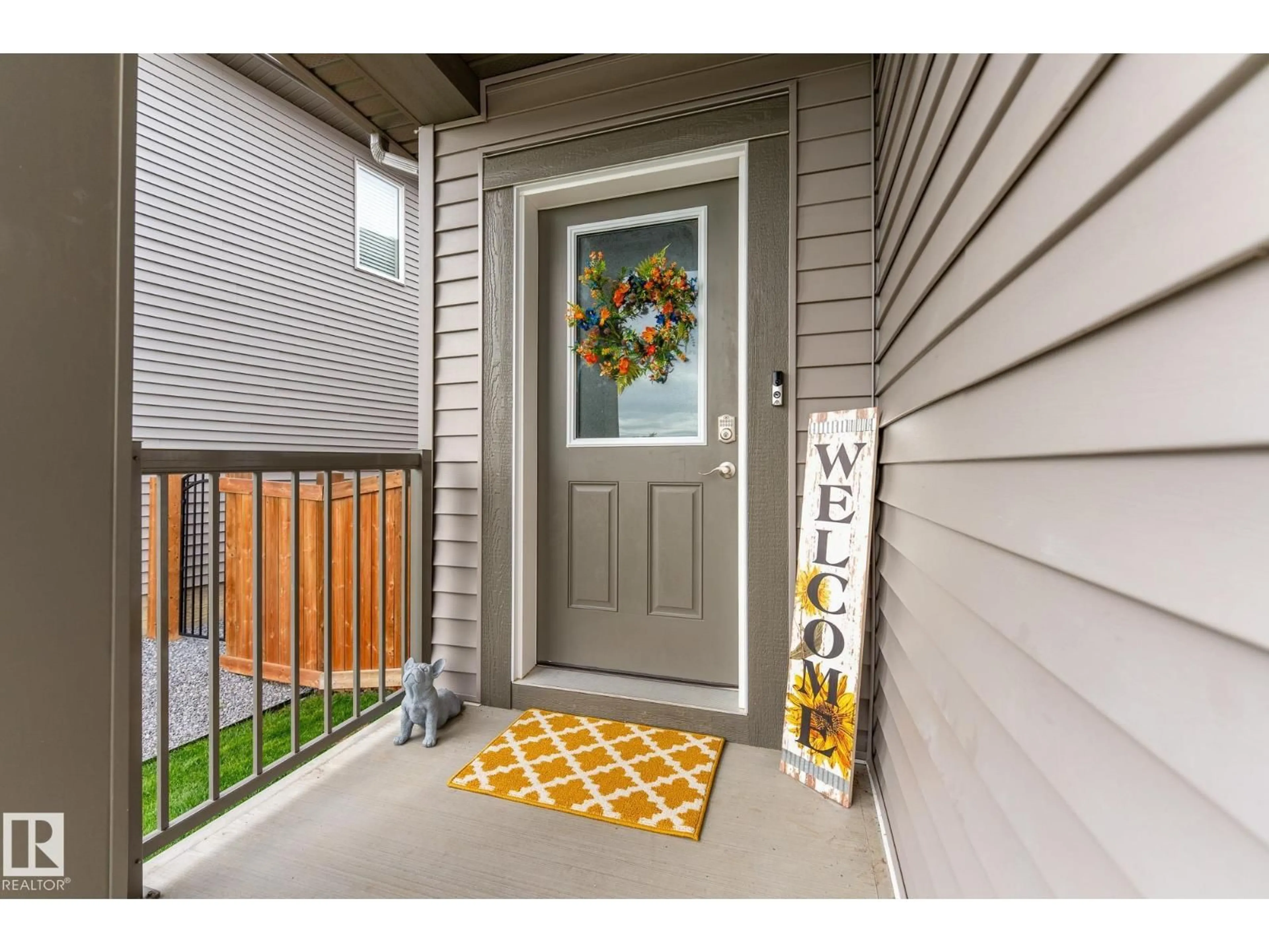 Indoor entryway for 229 CALEDON CR, Spruce Grove Alberta T7X0Y6